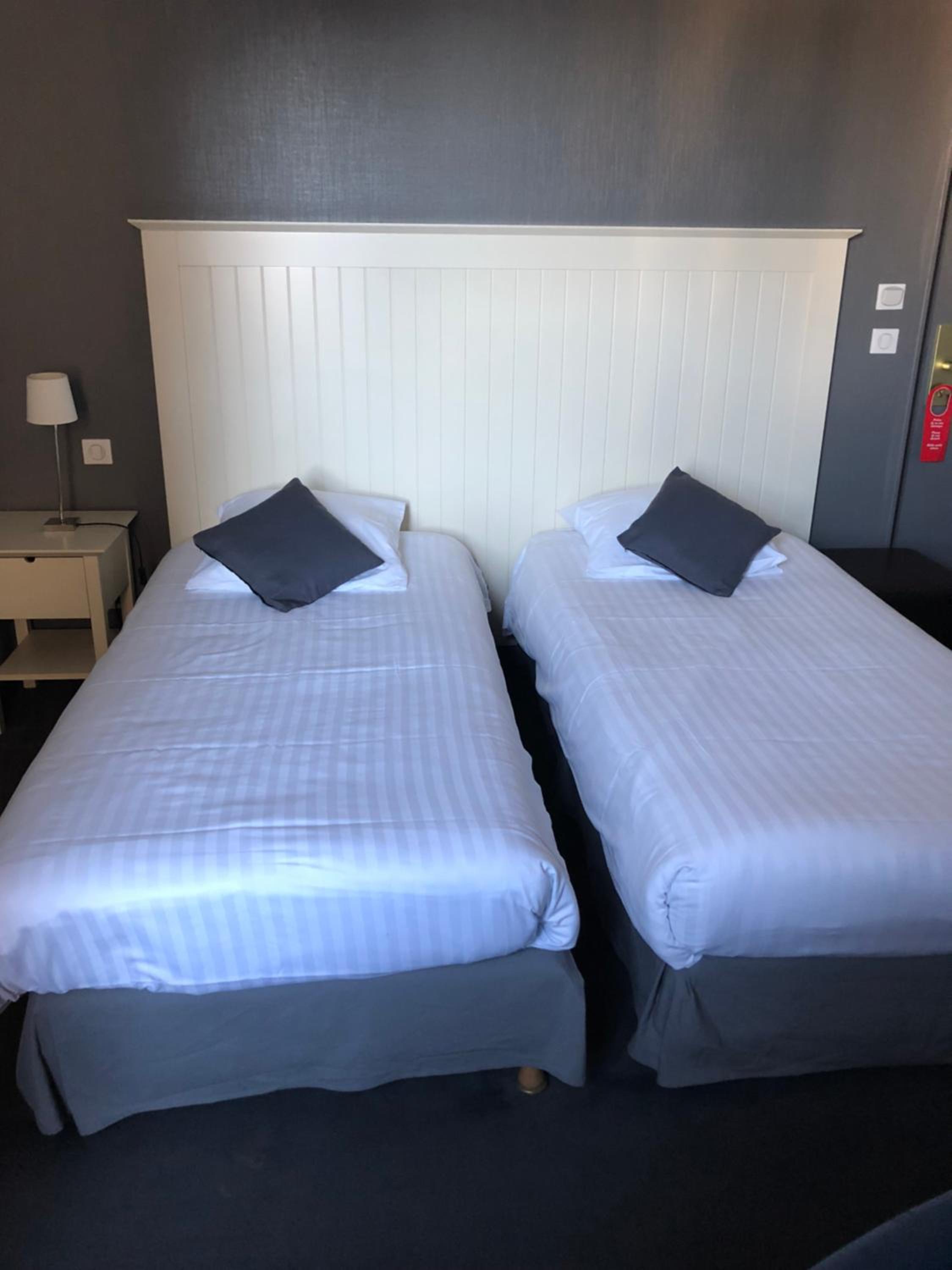 Twin Room - Photo 1