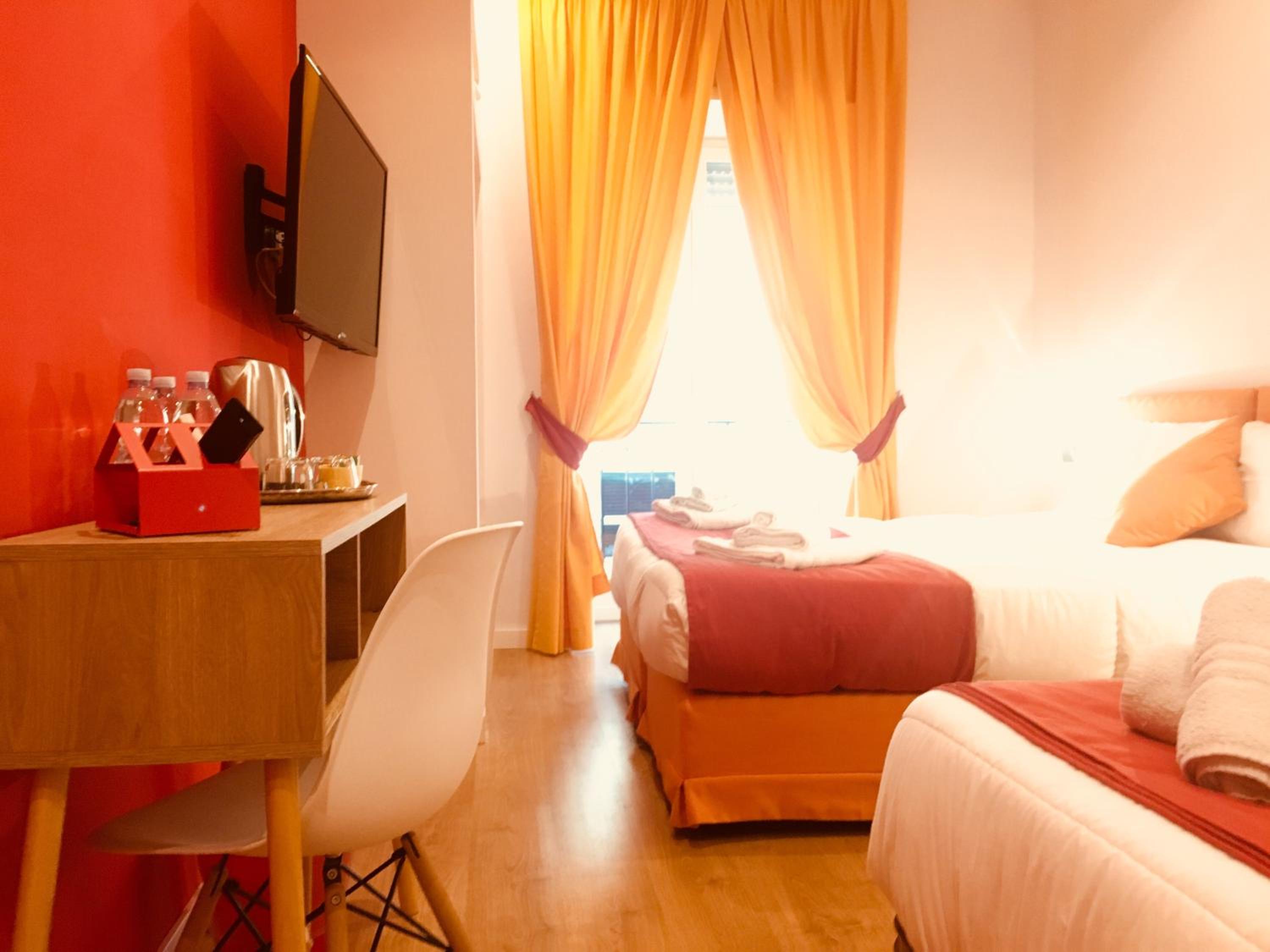 Triple Room with Private Bathroom photo 2