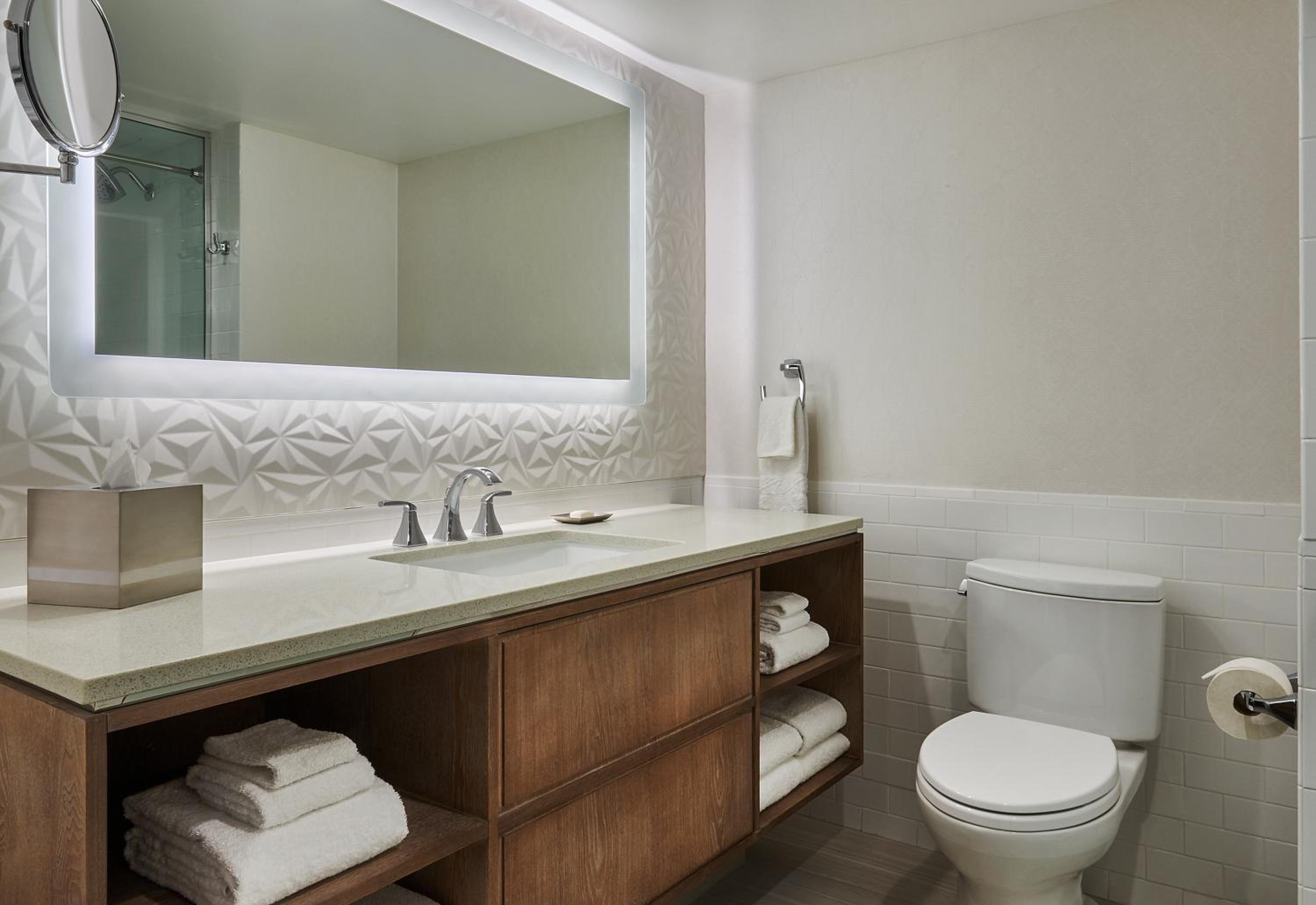 Flamingo Executive Room, 2 Queens, Habitat Tower photo 3