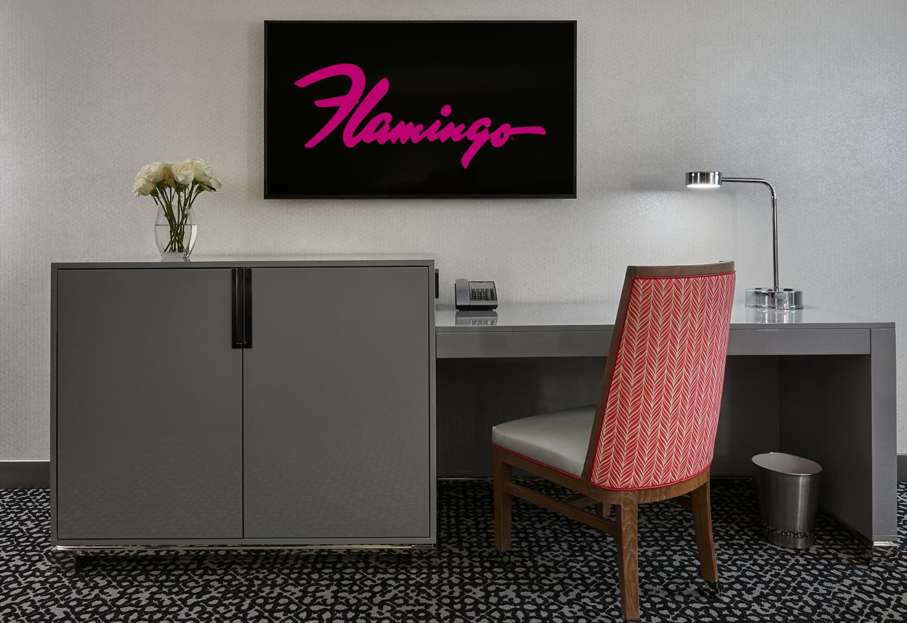 Flamingo Executive Room, 2 Queens, Habitat Tower photo 2