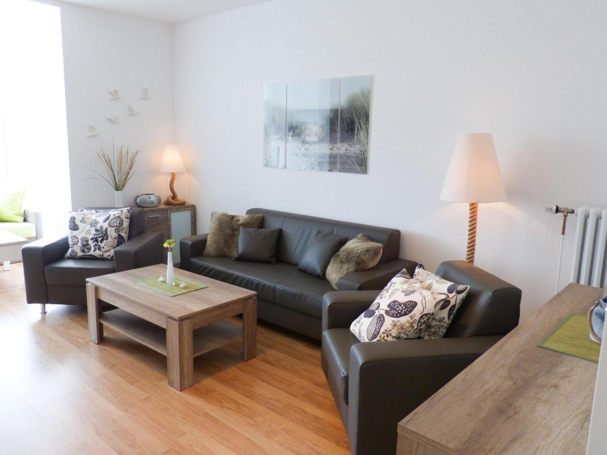 One-Bedroom Apartment photo 2