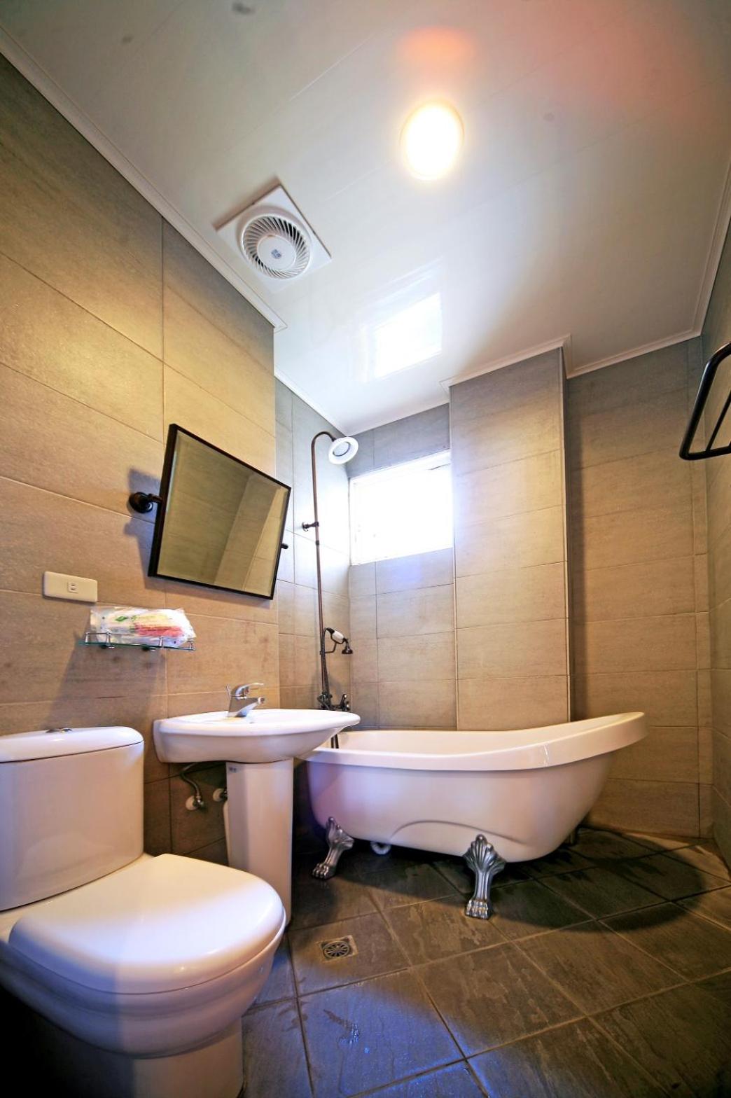 Quadruple Room with Balcony photo 2