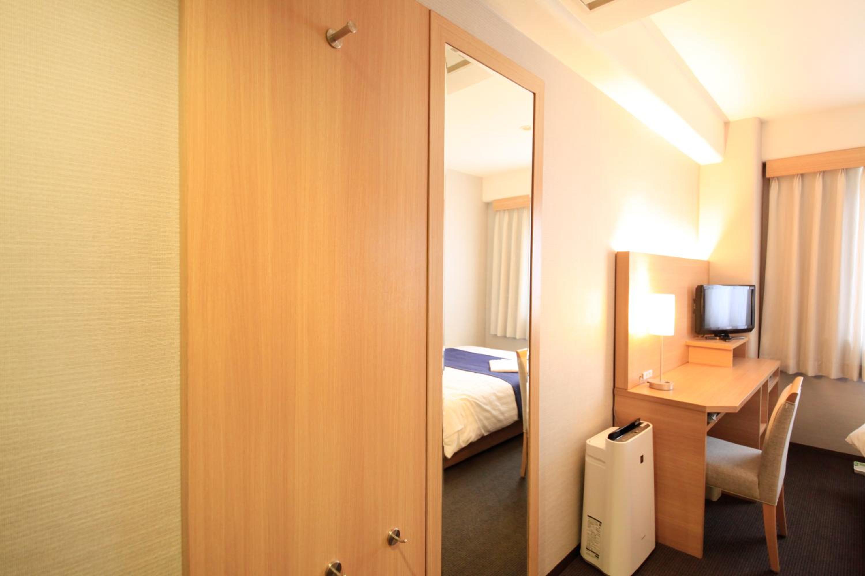 Deluxe Single Room - Smoking photo 2