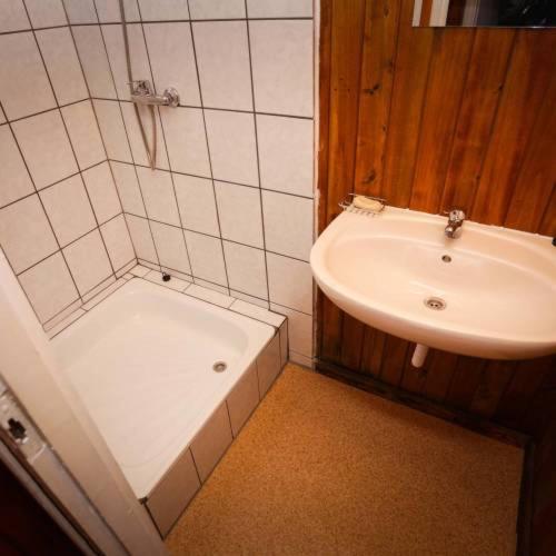 One-Bedroom Chalet - Photo 15