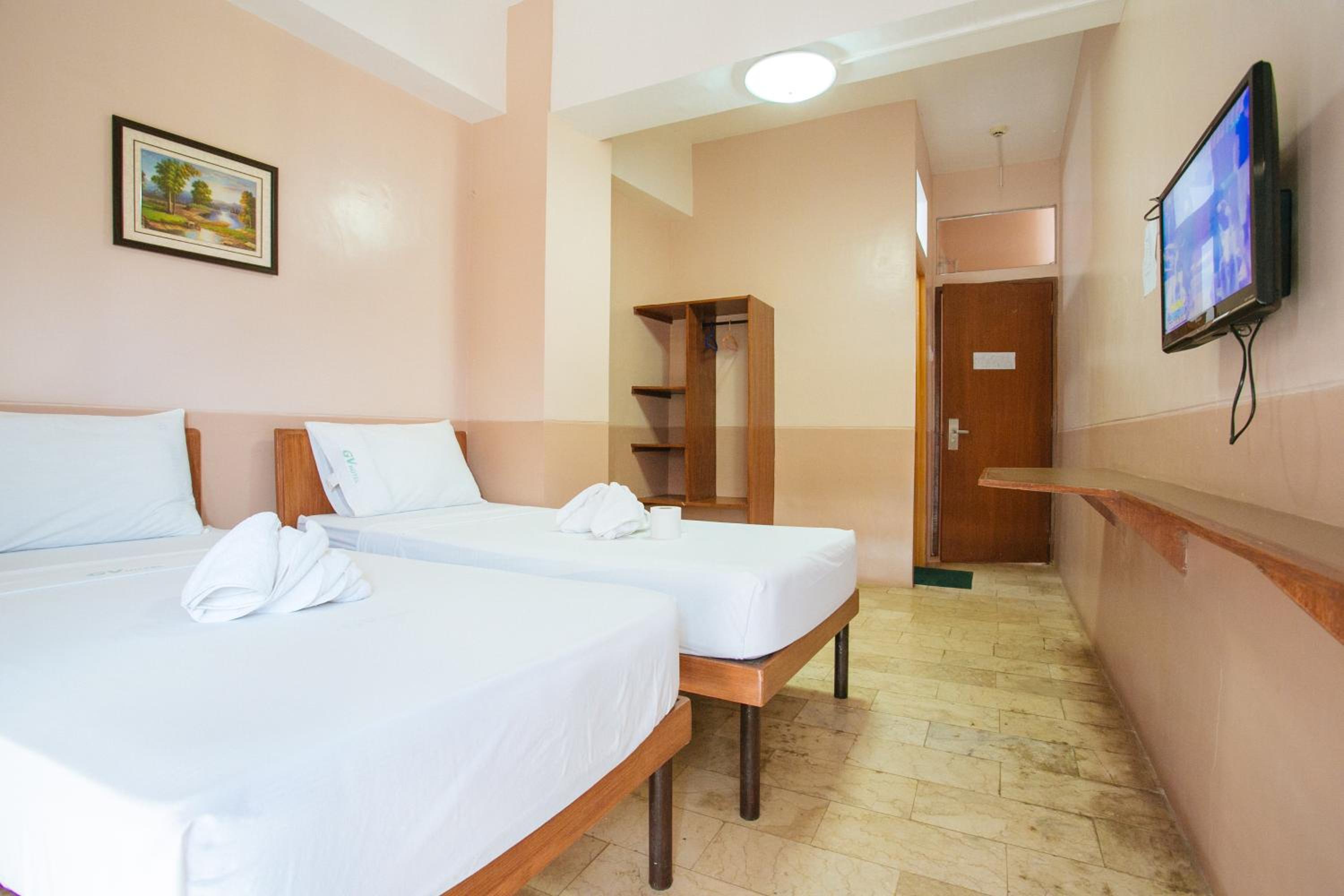 Standard Twin Room photo 2