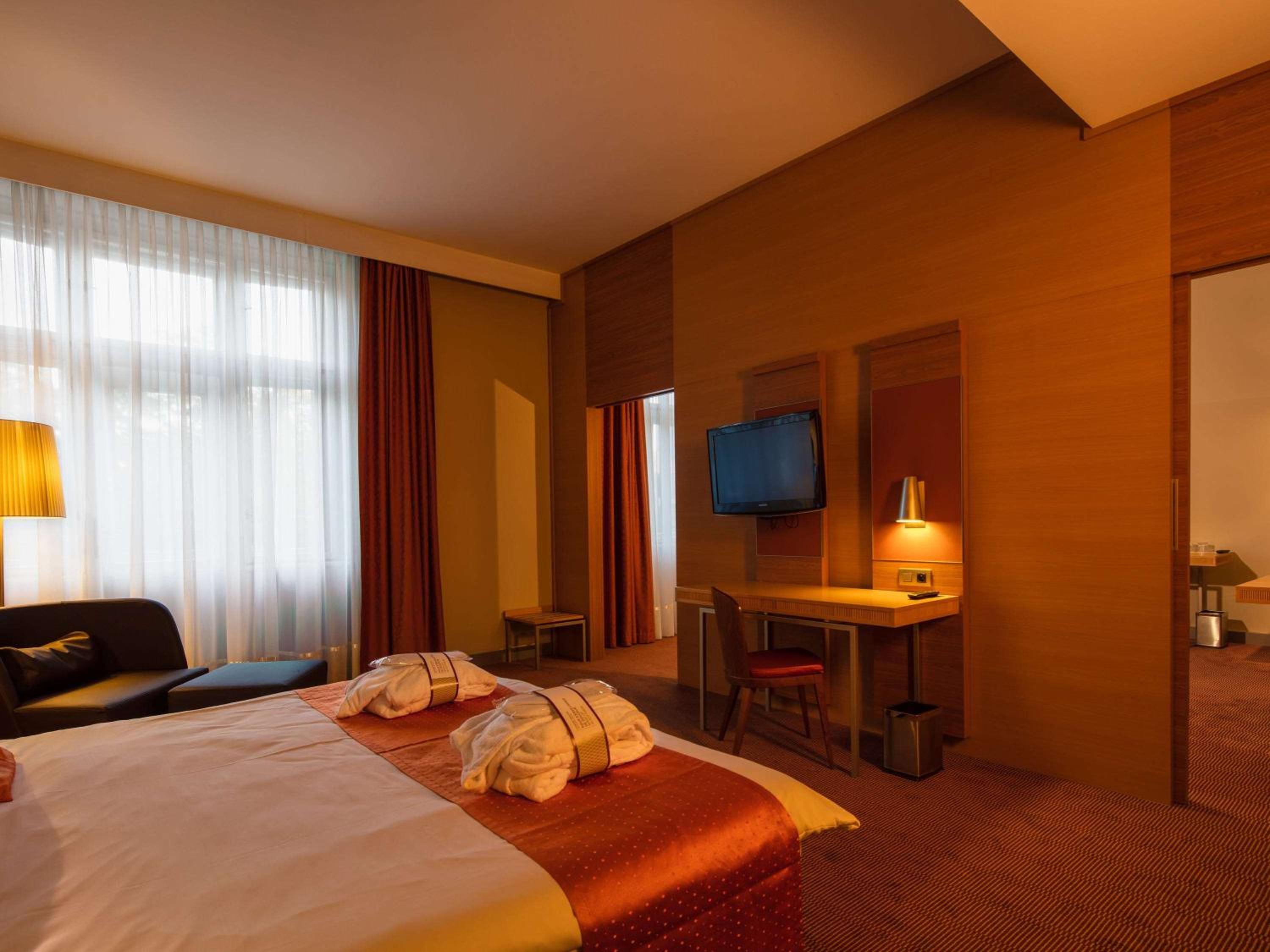 Privilege Superior Room with 1 Double Bed and Sofa  - Photo 1