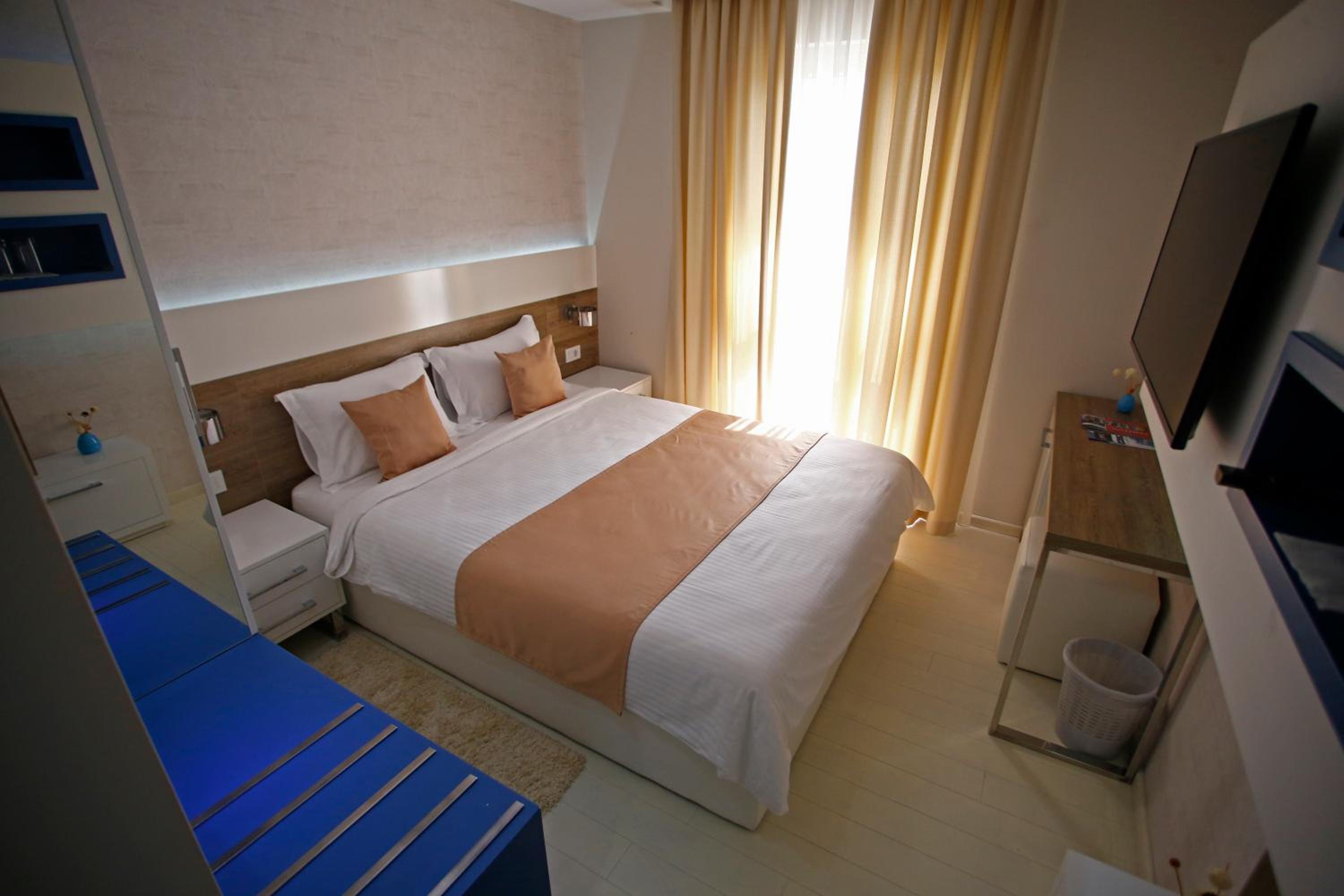Standard Double Room - Photo 1