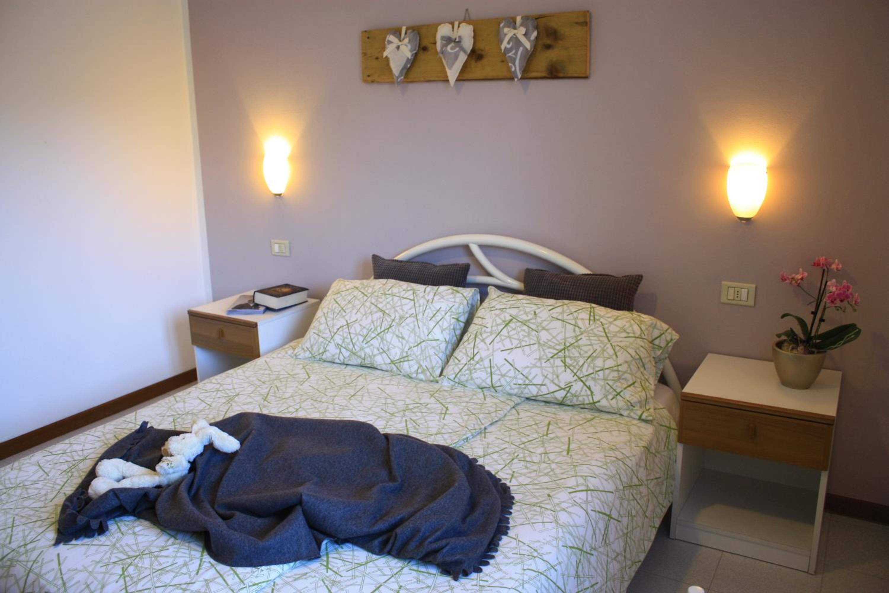 Two-Bedroom Apartment with Balcony (6 Adults)