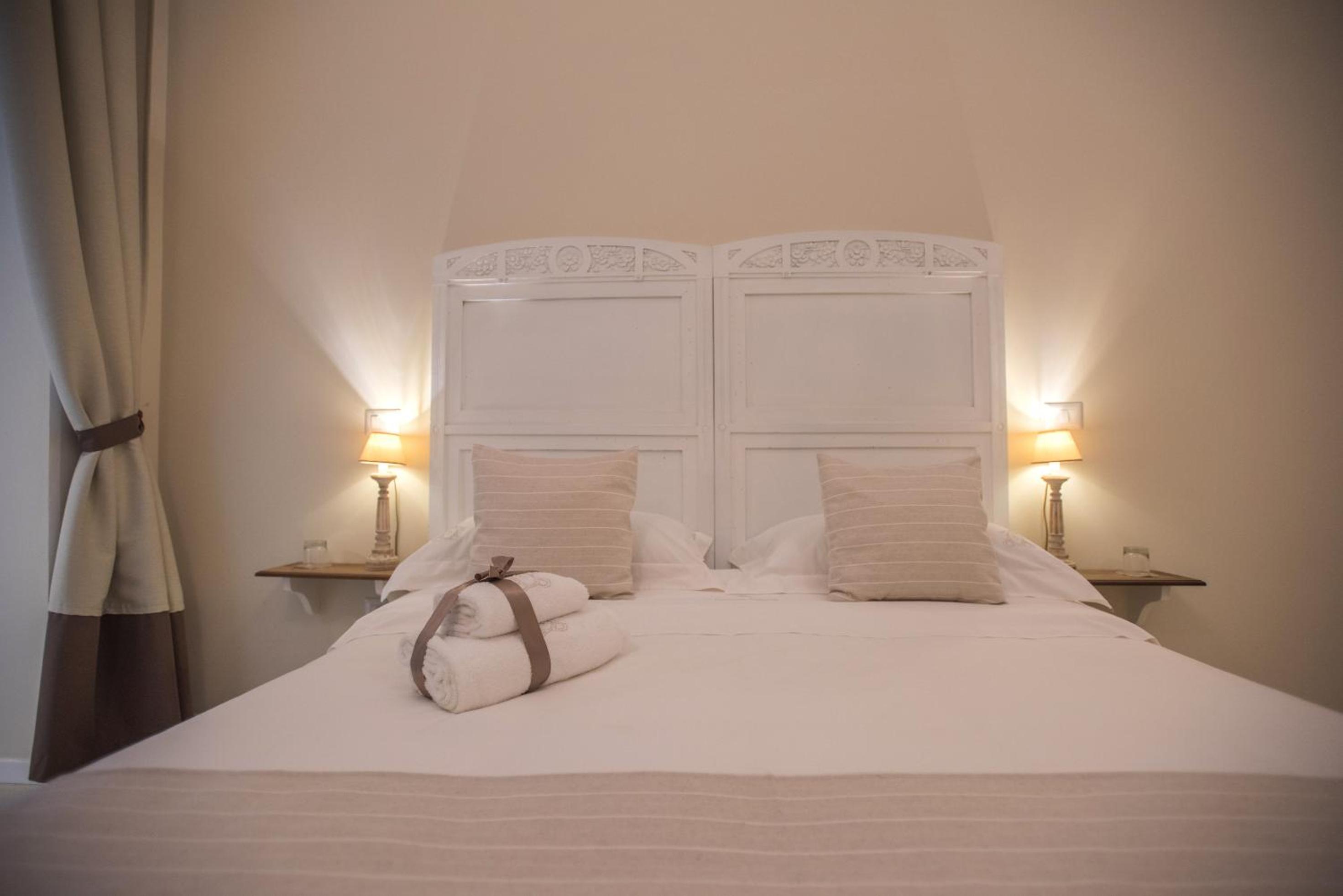 Standard Double Room photo 3