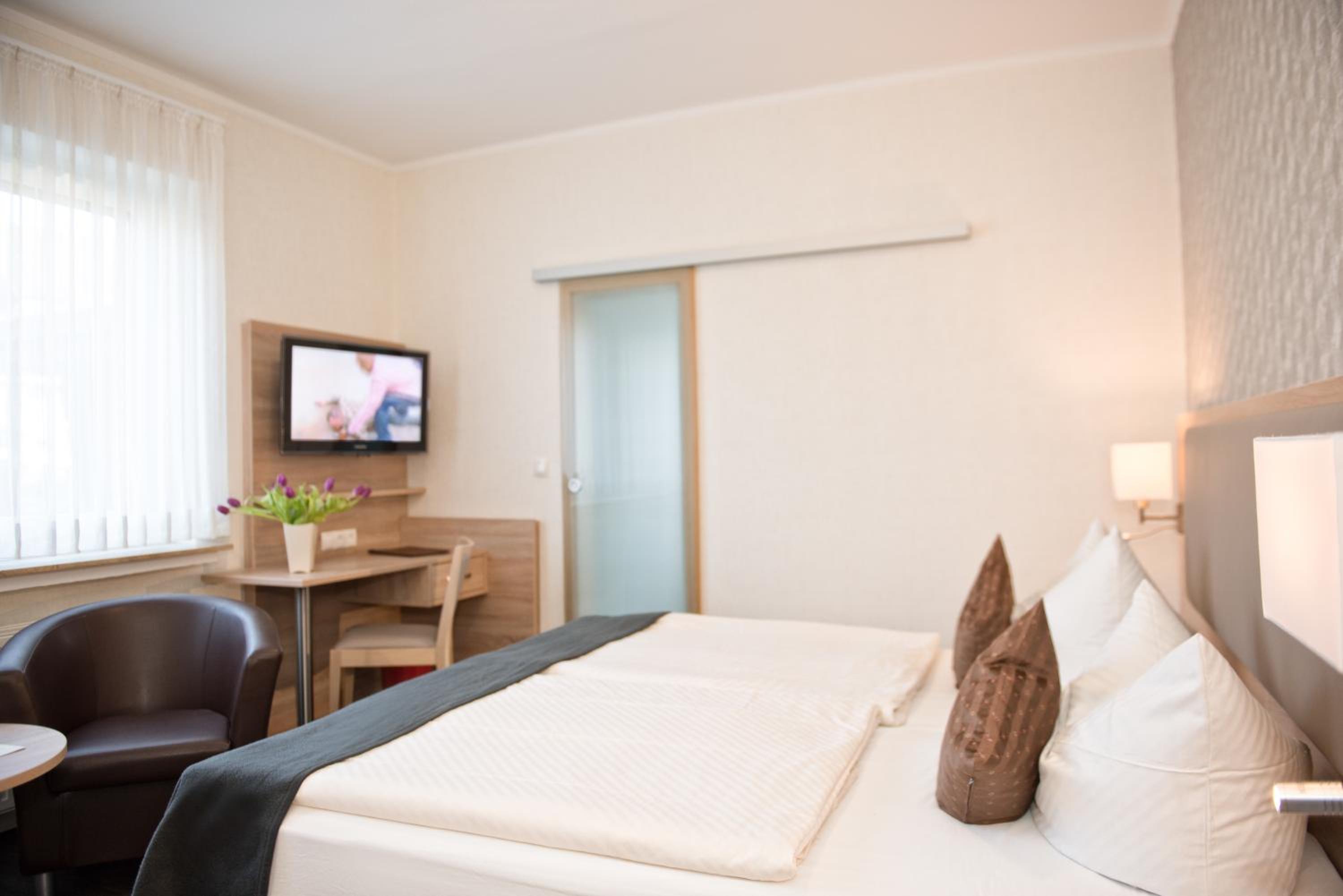 Double Room - Photo 3