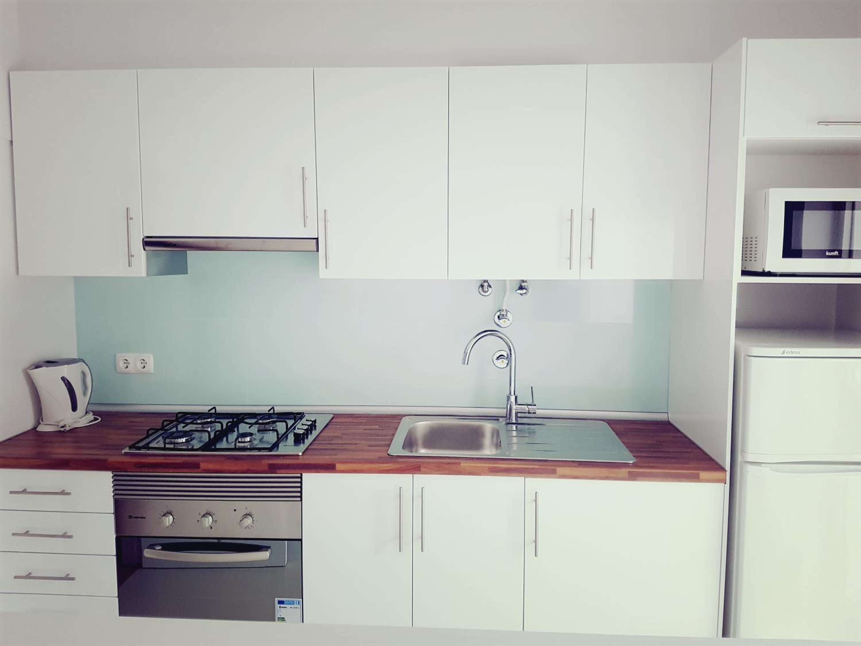 Premium One-Bedroom Apartment - Photo 17
