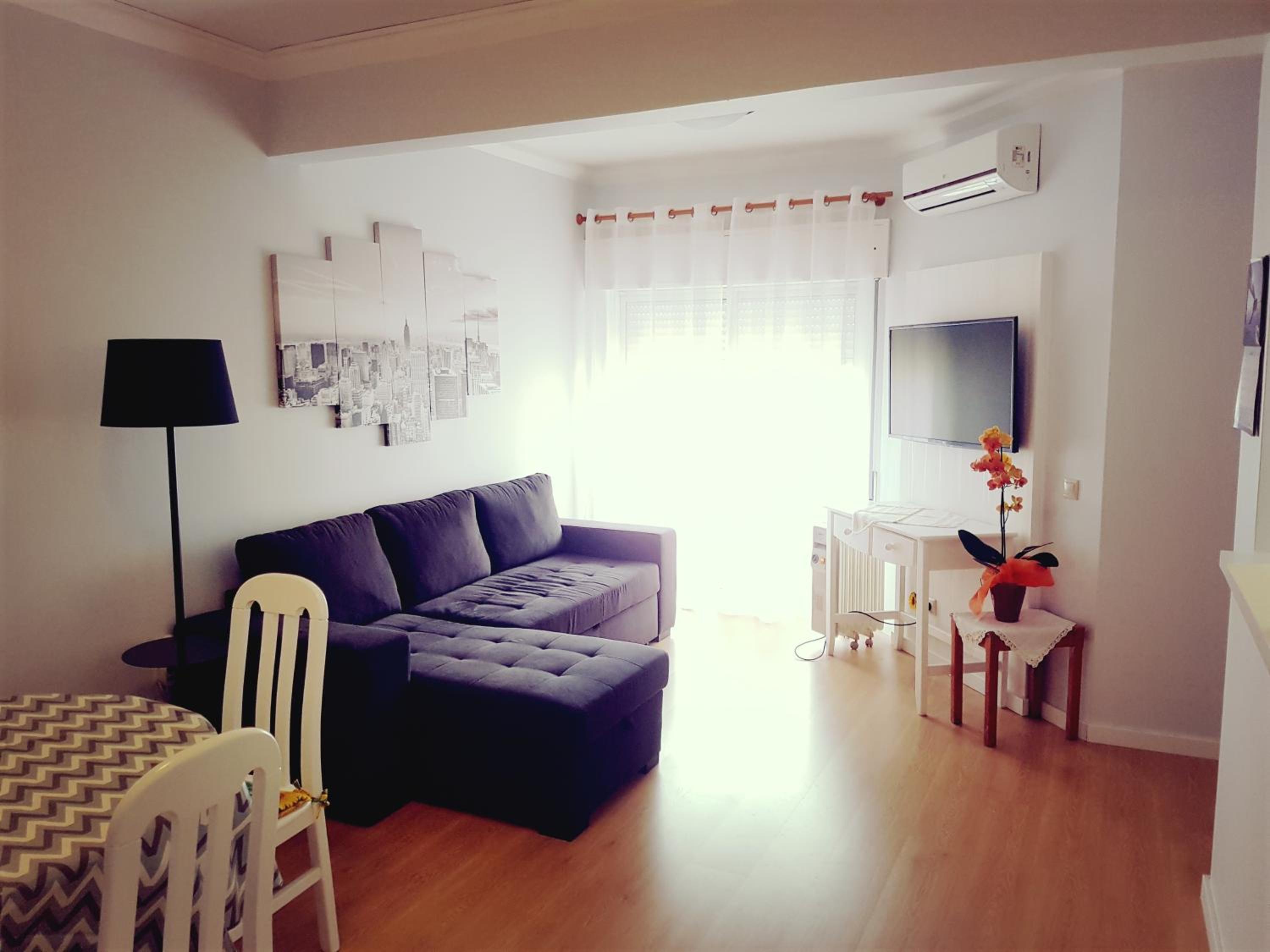 Premium One-Bedroom Apartment - Photo 9