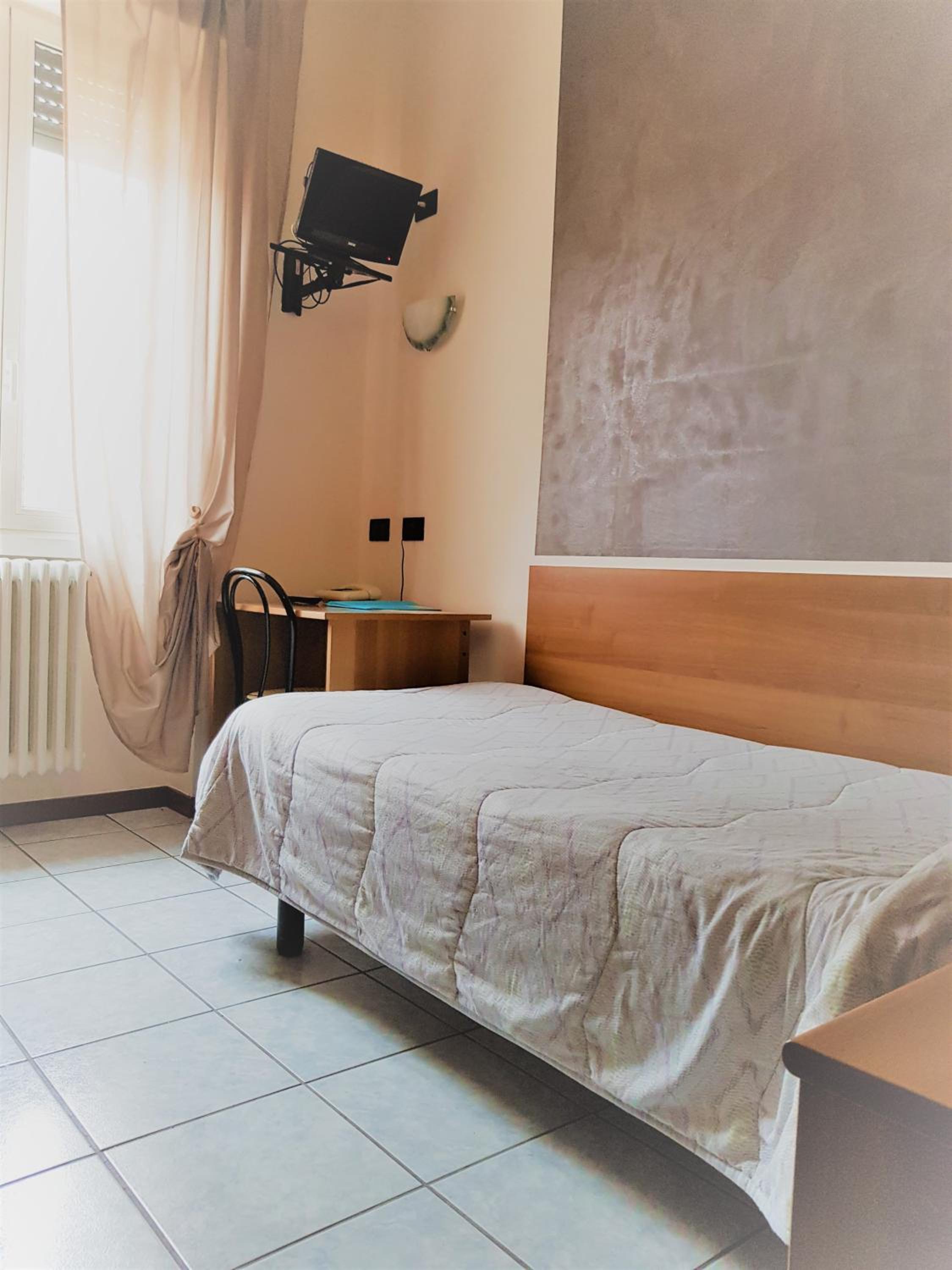 Single Room photo 3