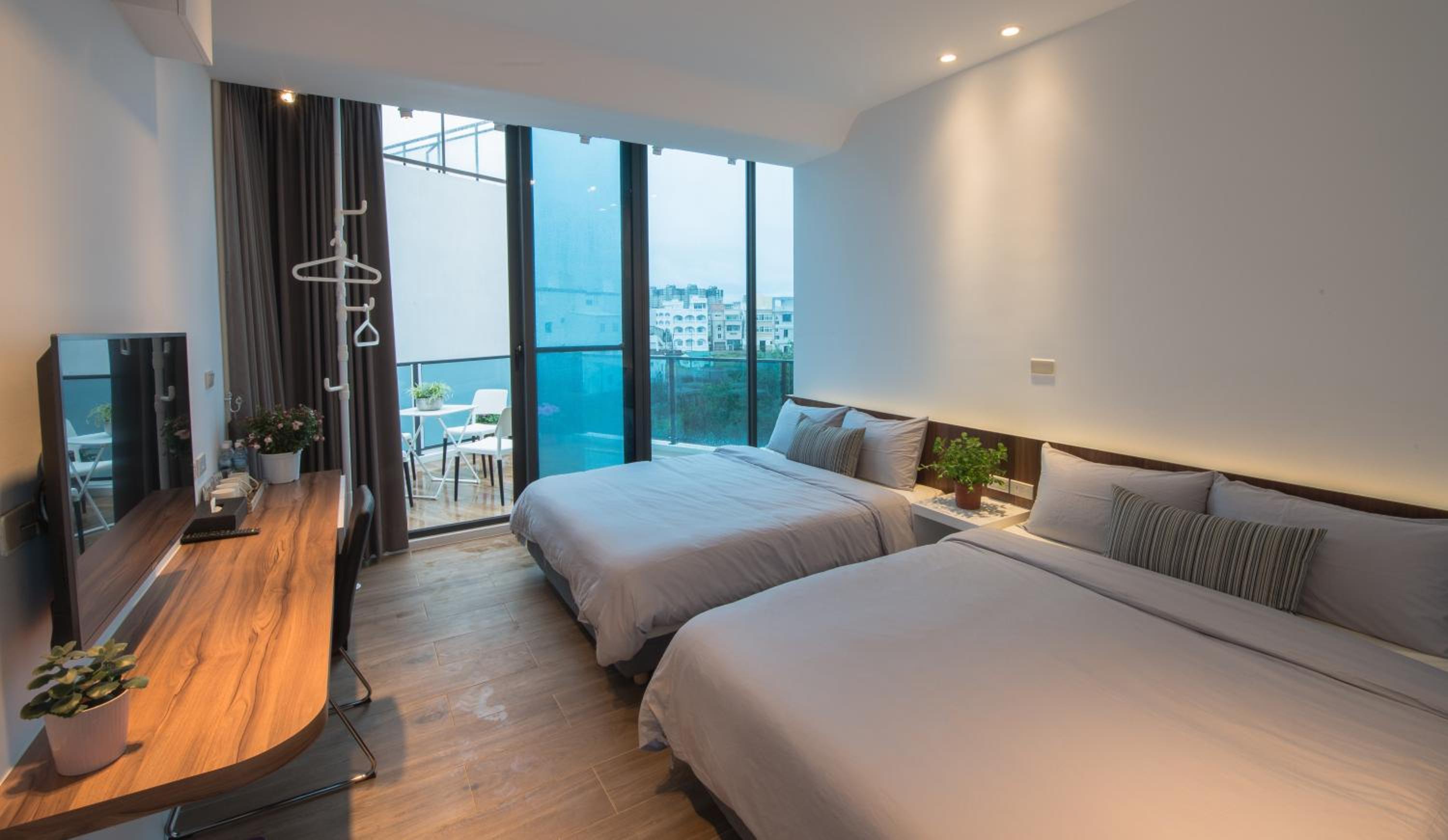 Quadruple Room with Terrace