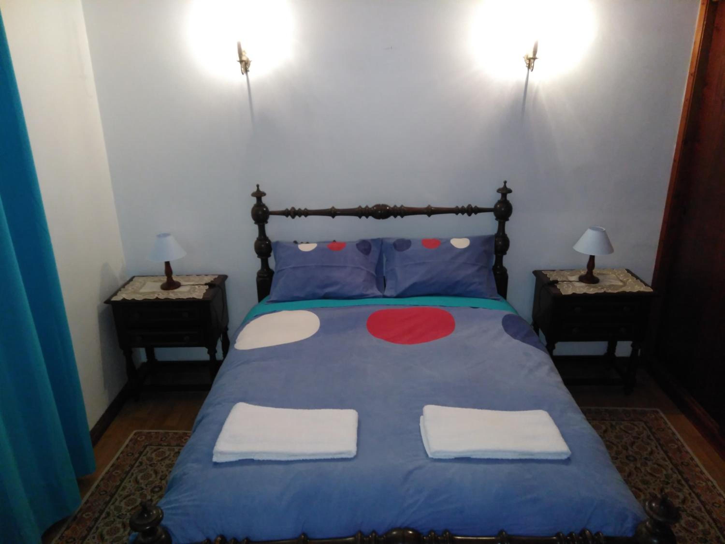 Queen Room with Shared Bathroom