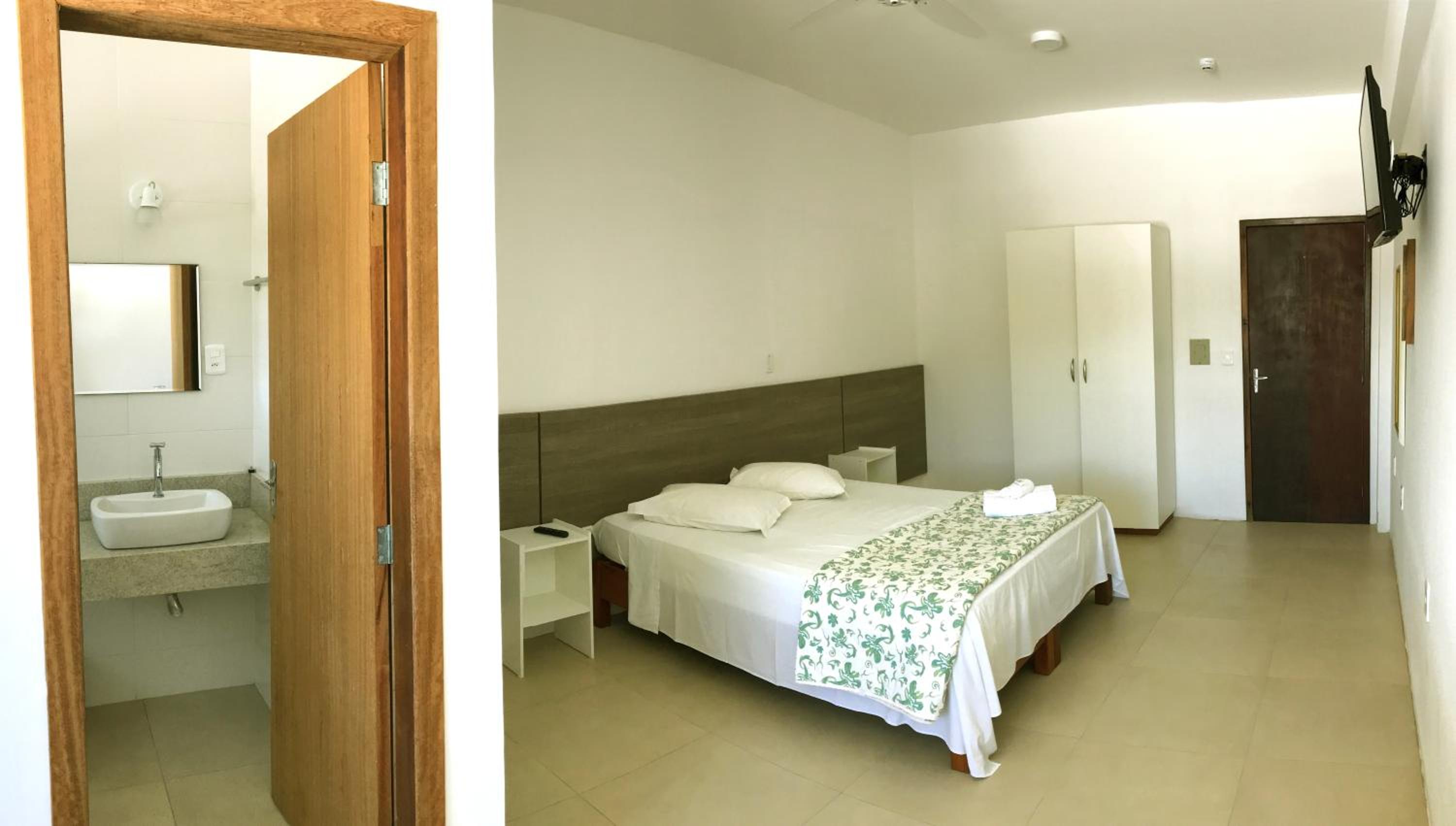 Double or Twin Room with Air Conditioner - Photo 4