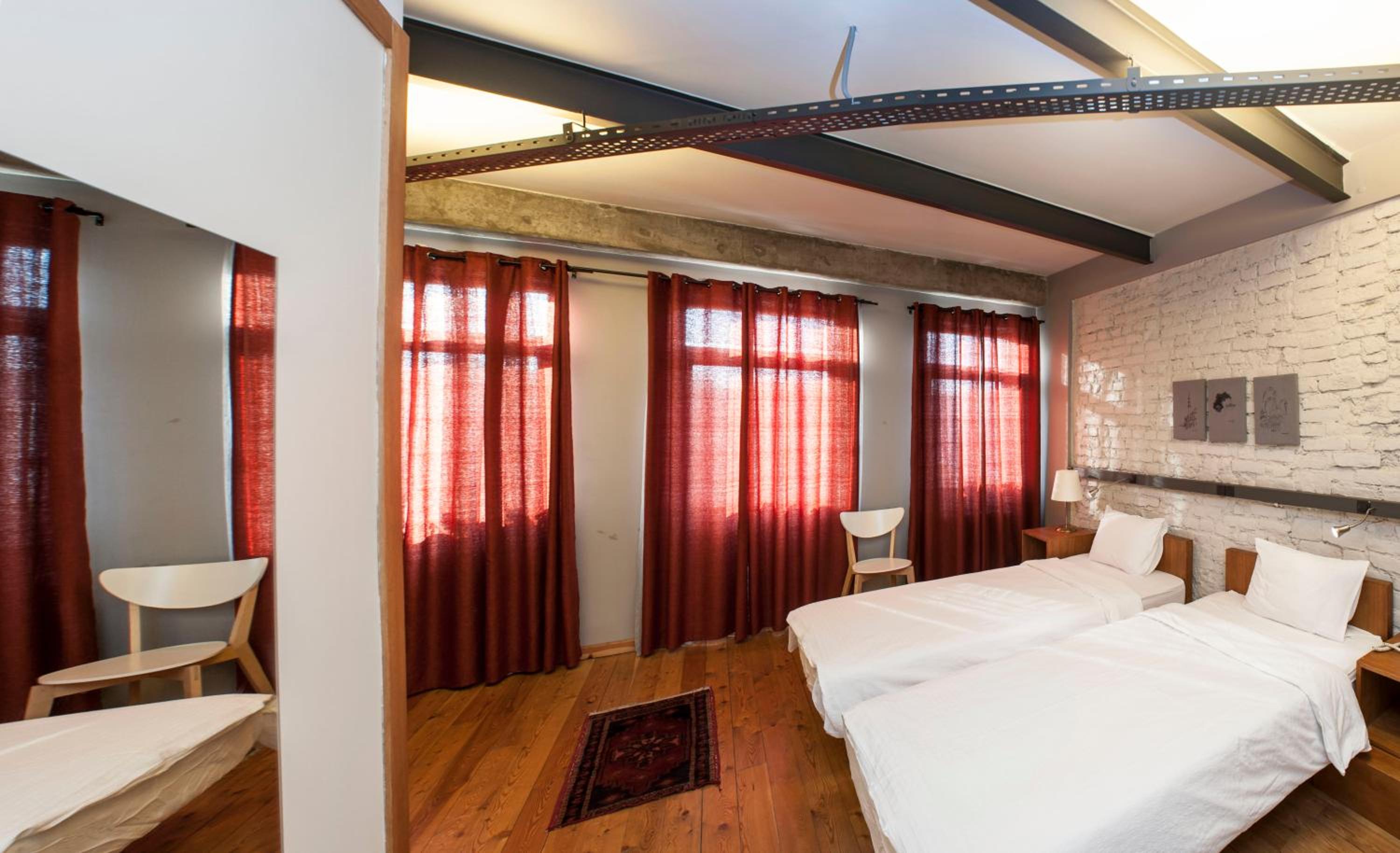 Superior Double or Twin Room with Brick Wall photo 3