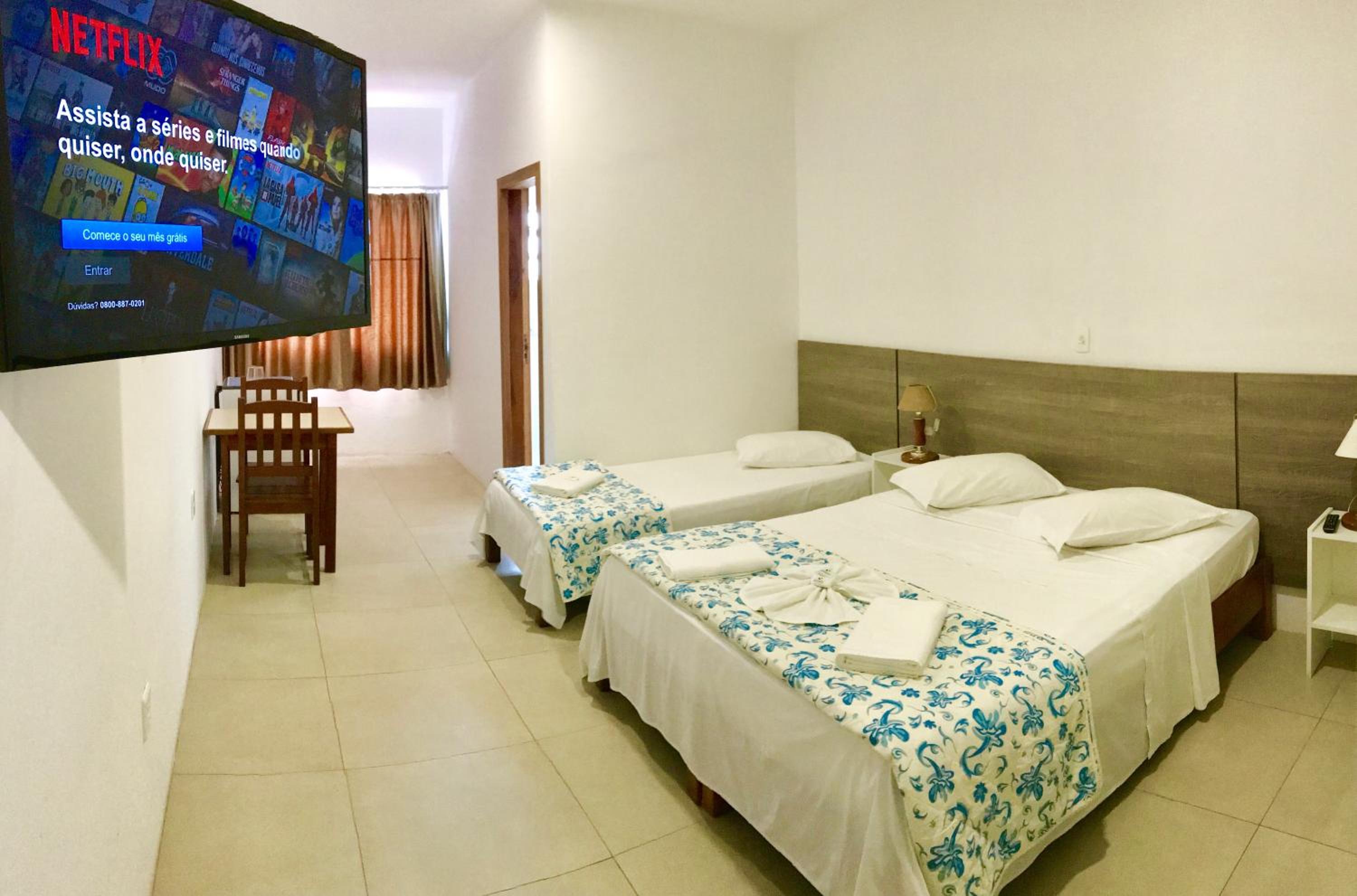 Triple Room with Air Conditioner - Photo 2