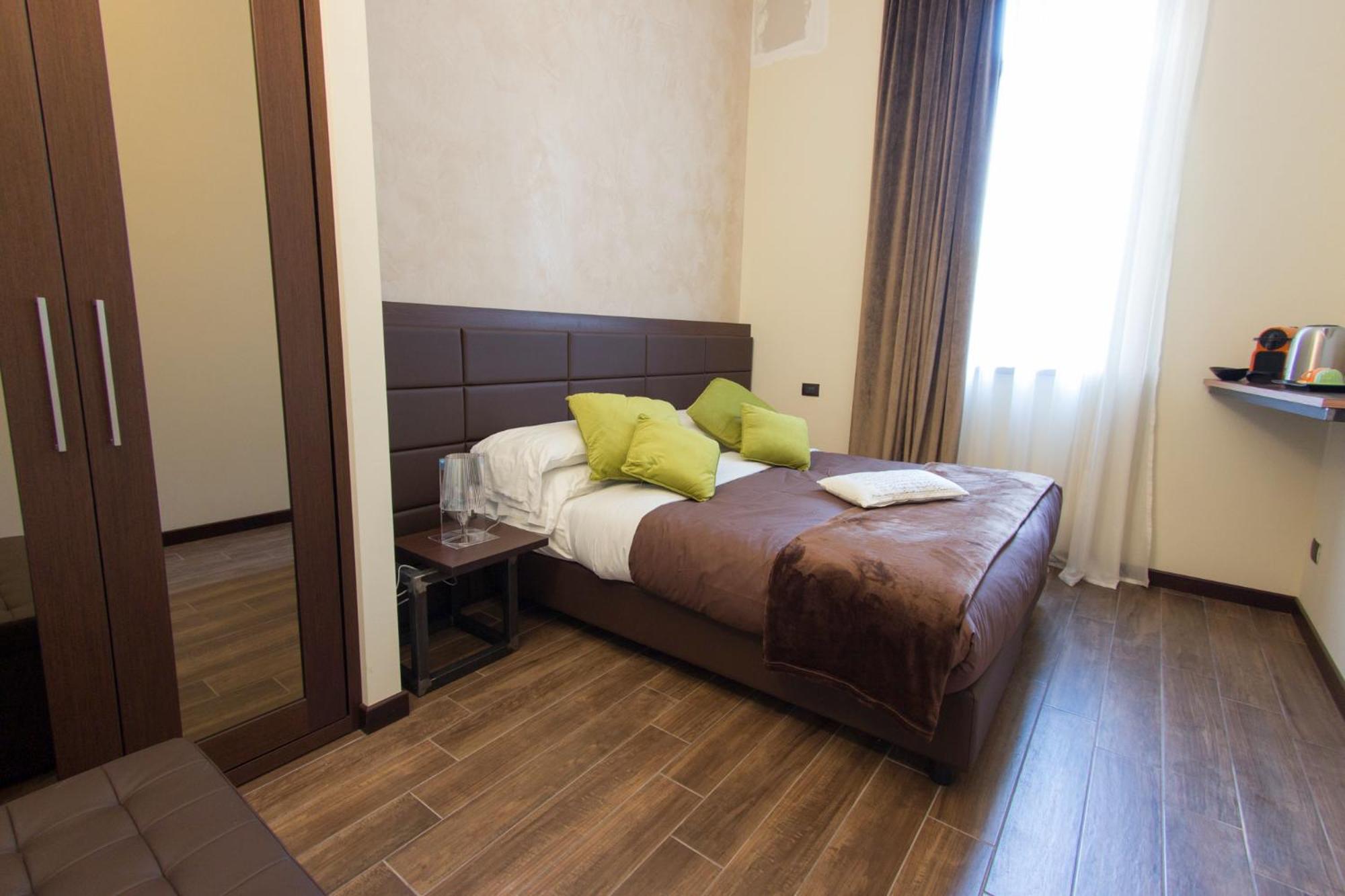 Superior Double or Twin Room with Garden View - Photo 6