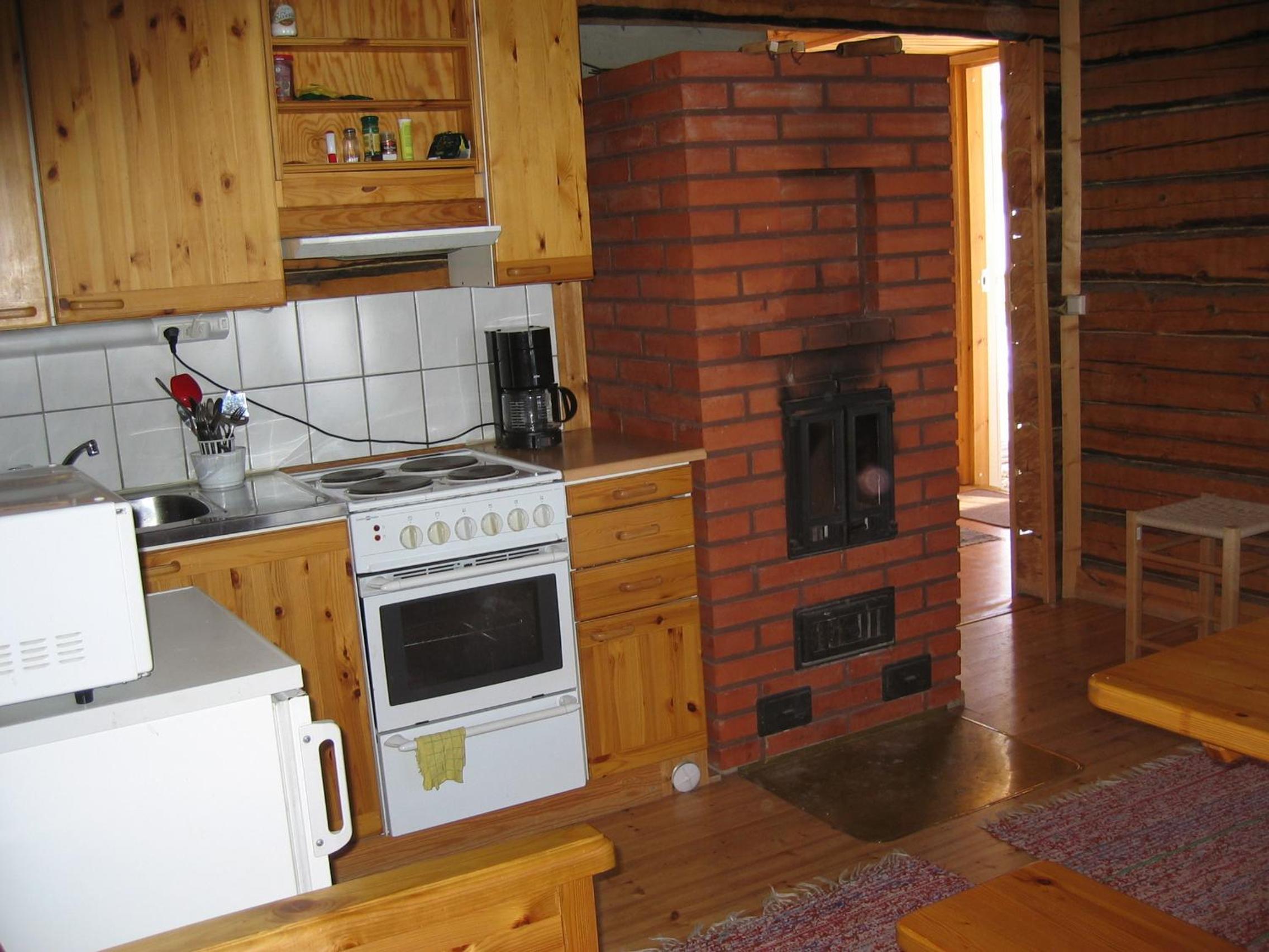One-Bedroom Cottage with Lake View  - Photo 19