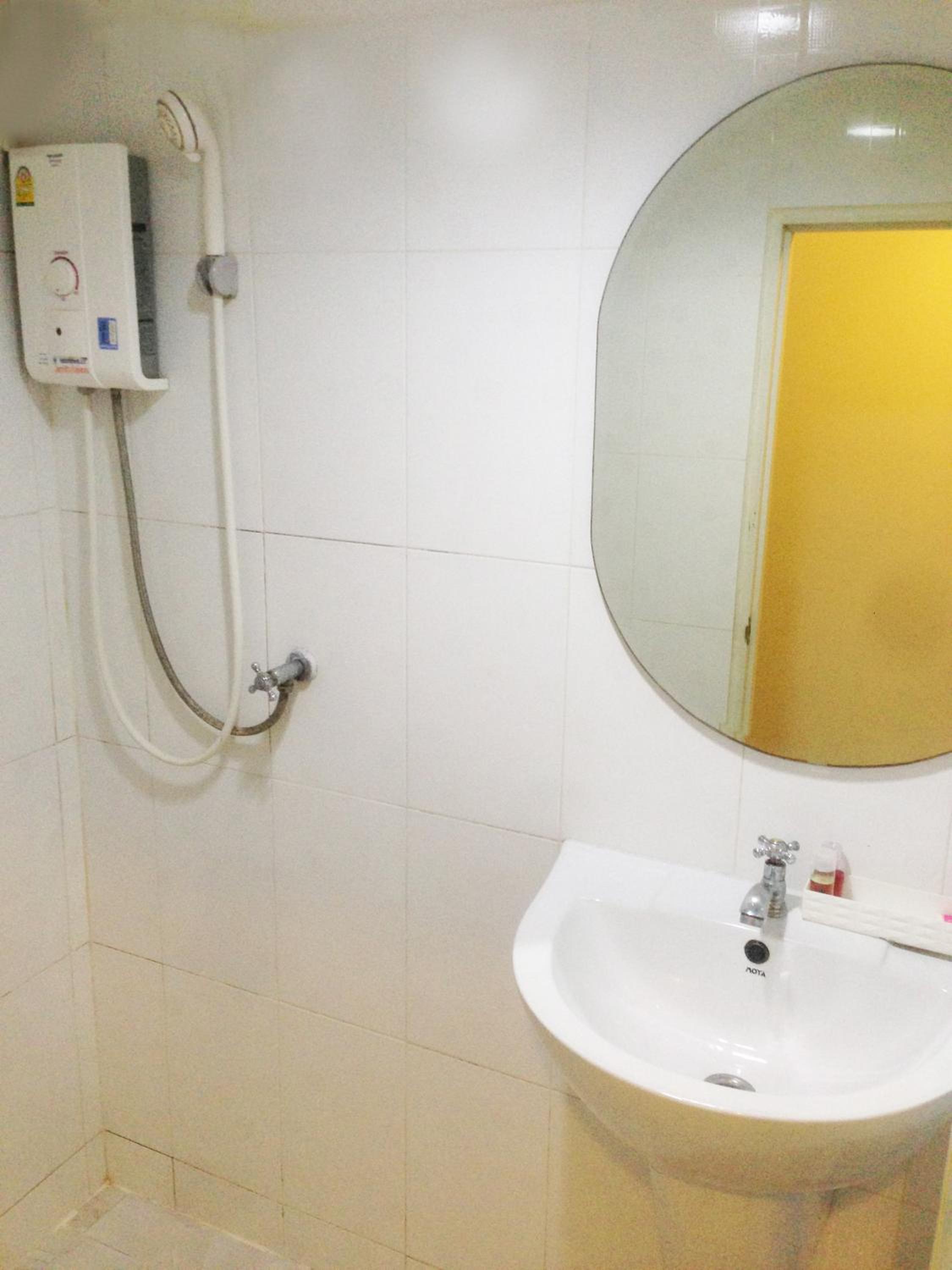 Triple Room - Photo 12