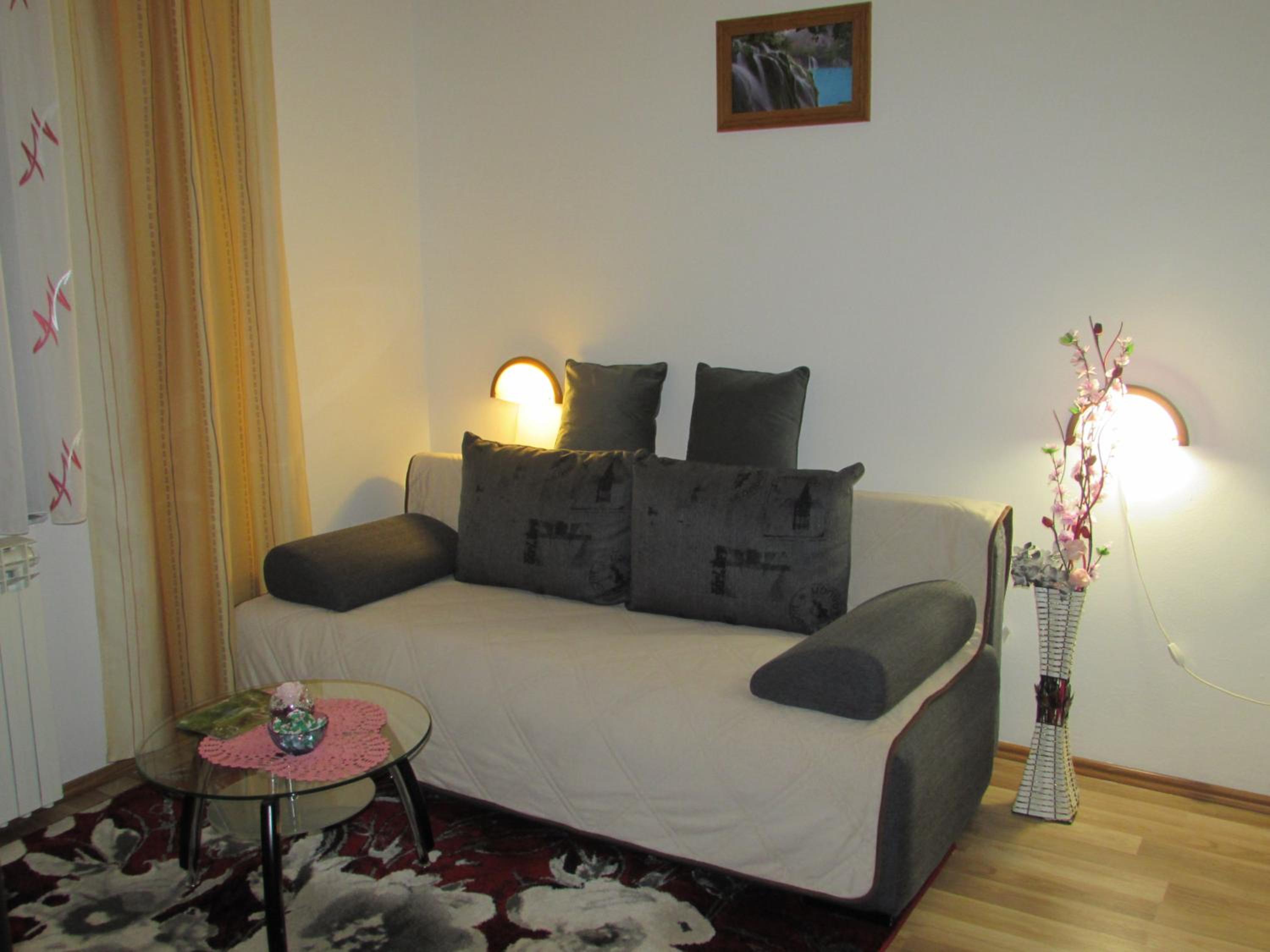 Apartment - Photo 8