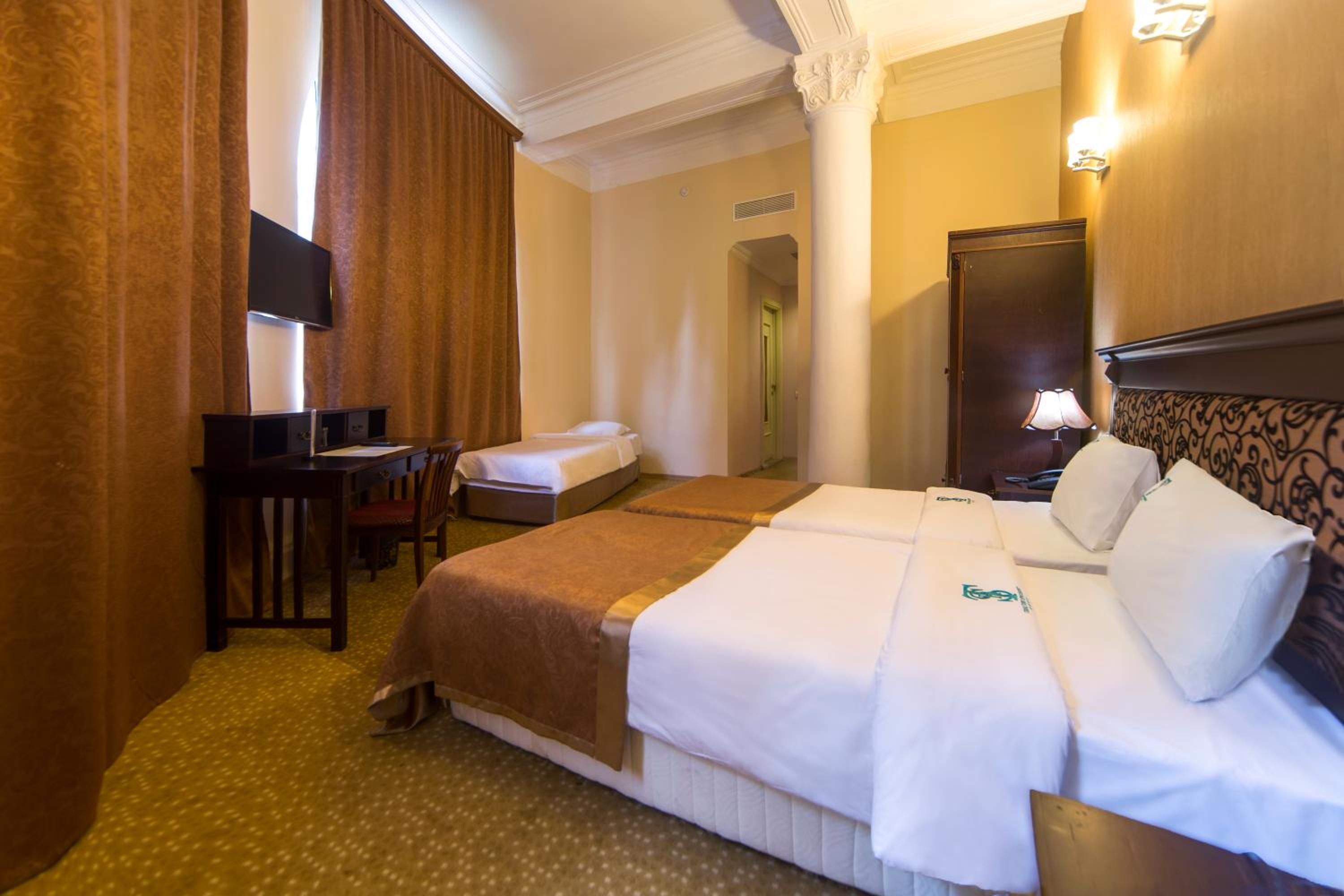 Standard Triple Room - Photo 3
