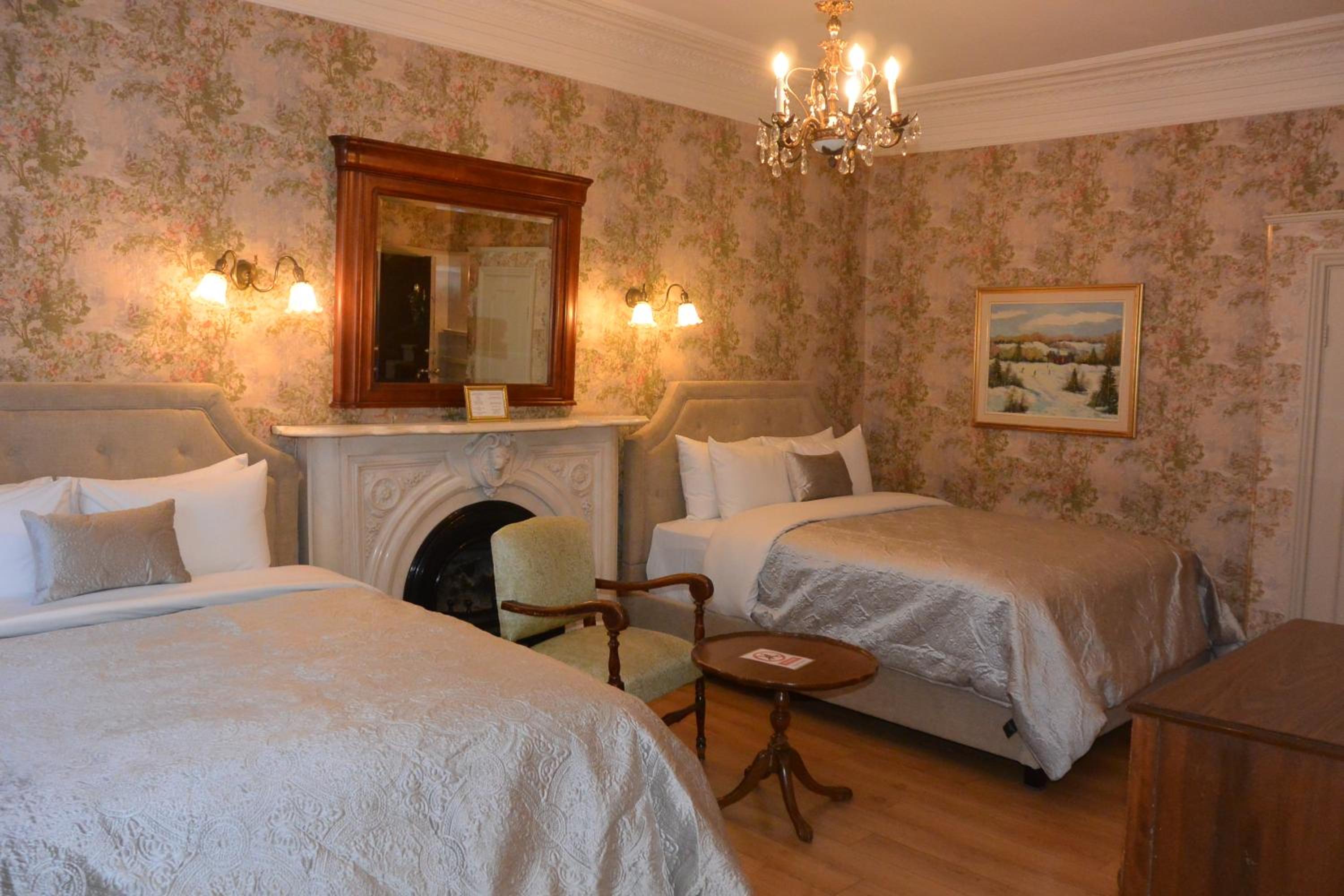 Double Room with 2 Double Beds
