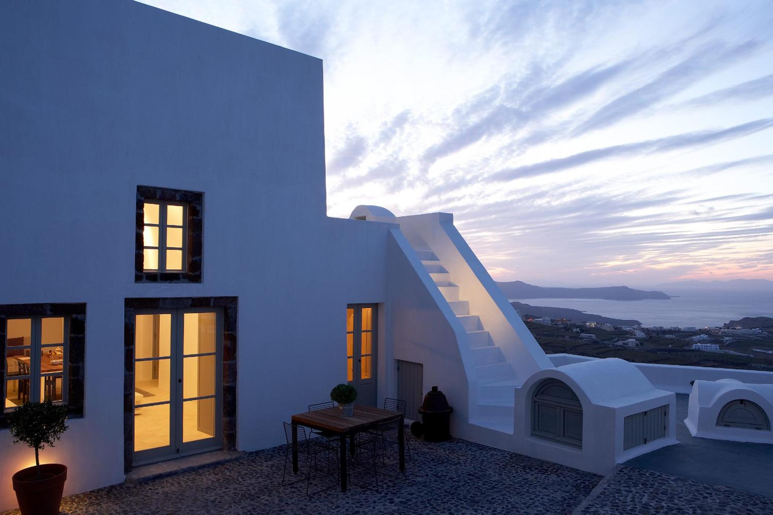 Two-Bedroom Villa - Photo 2