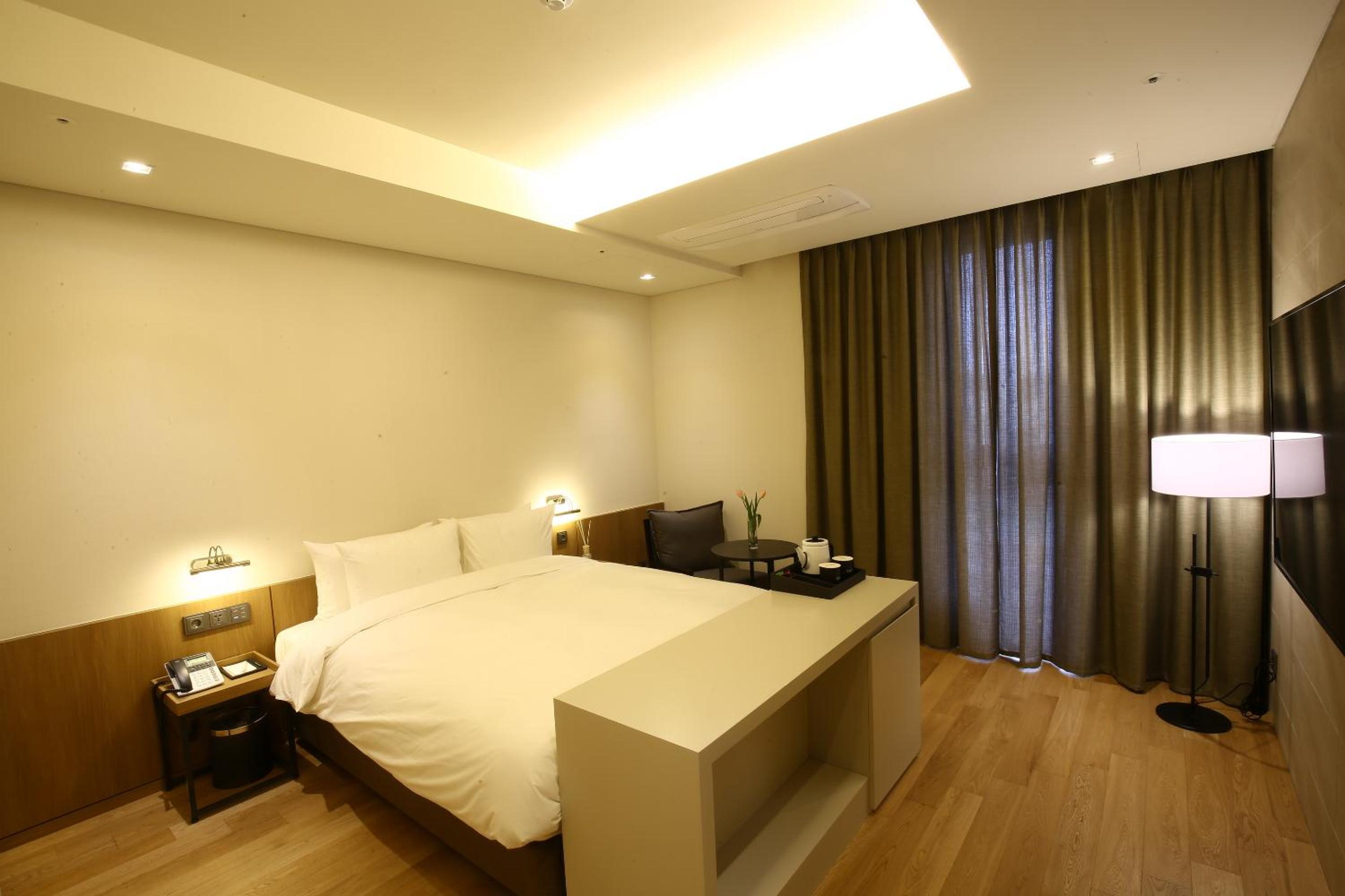 Standard Double Room photo 2