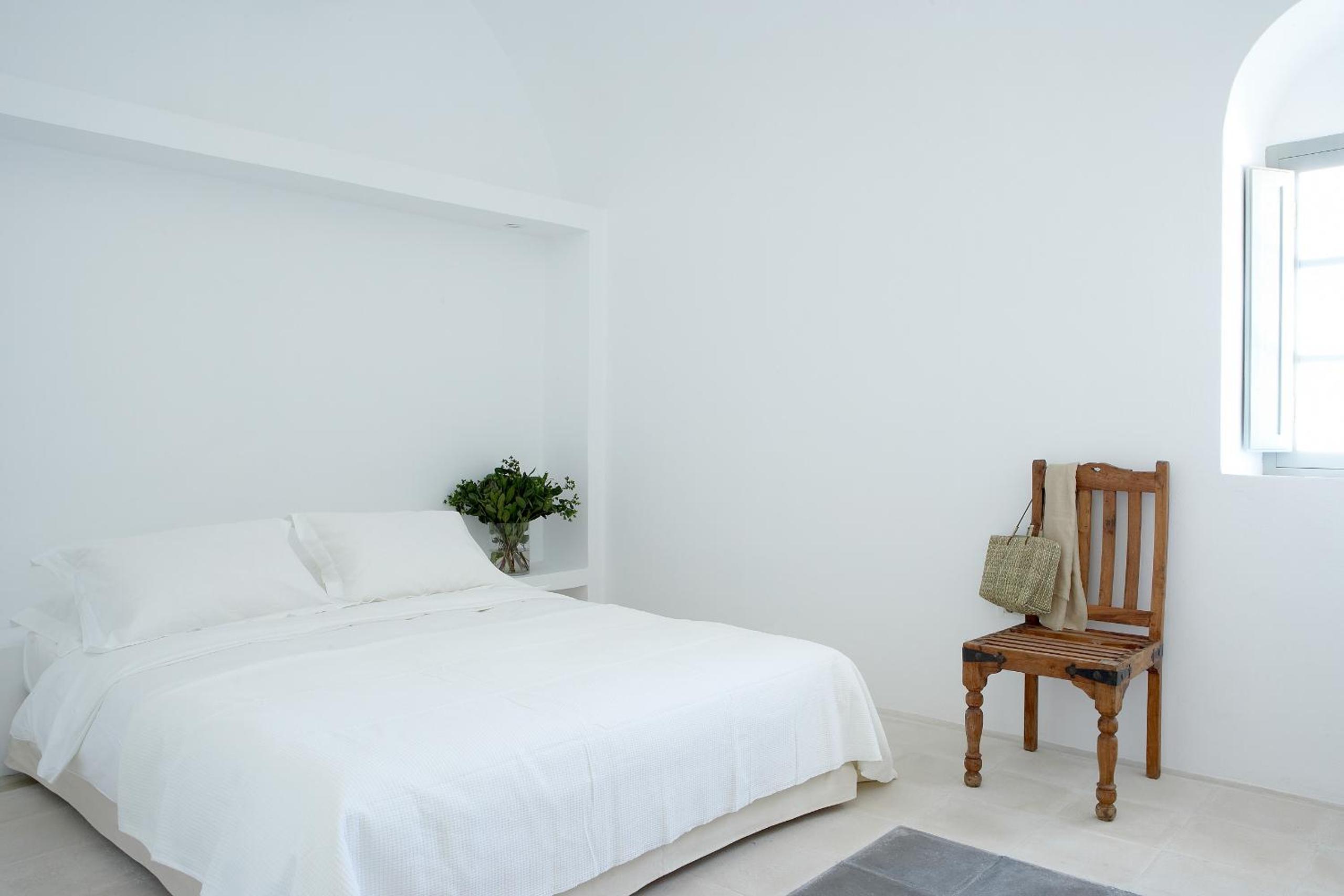 Two-Bedroom Villa - Photo 3