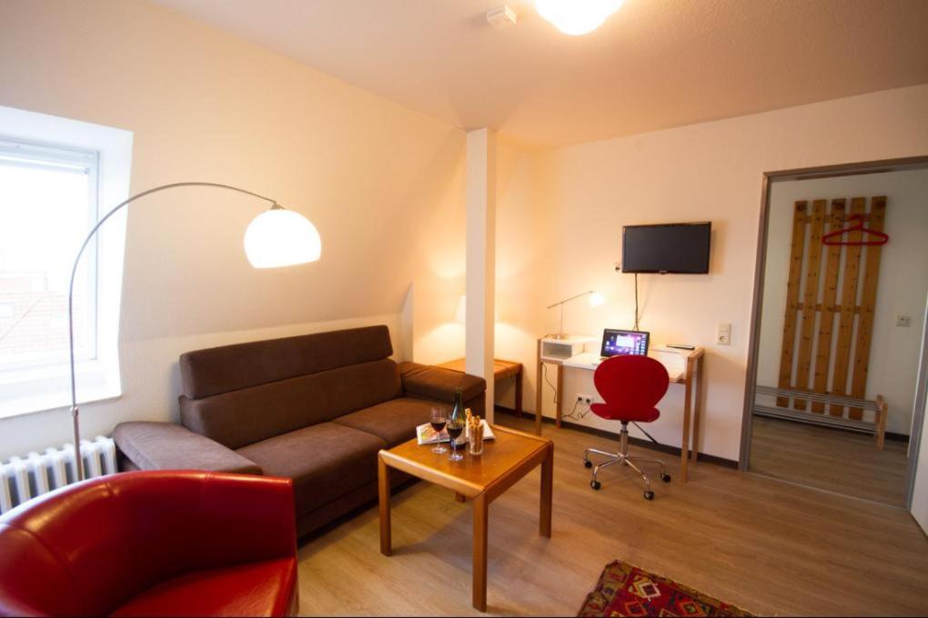 One-Bedroom Apartment photo 1