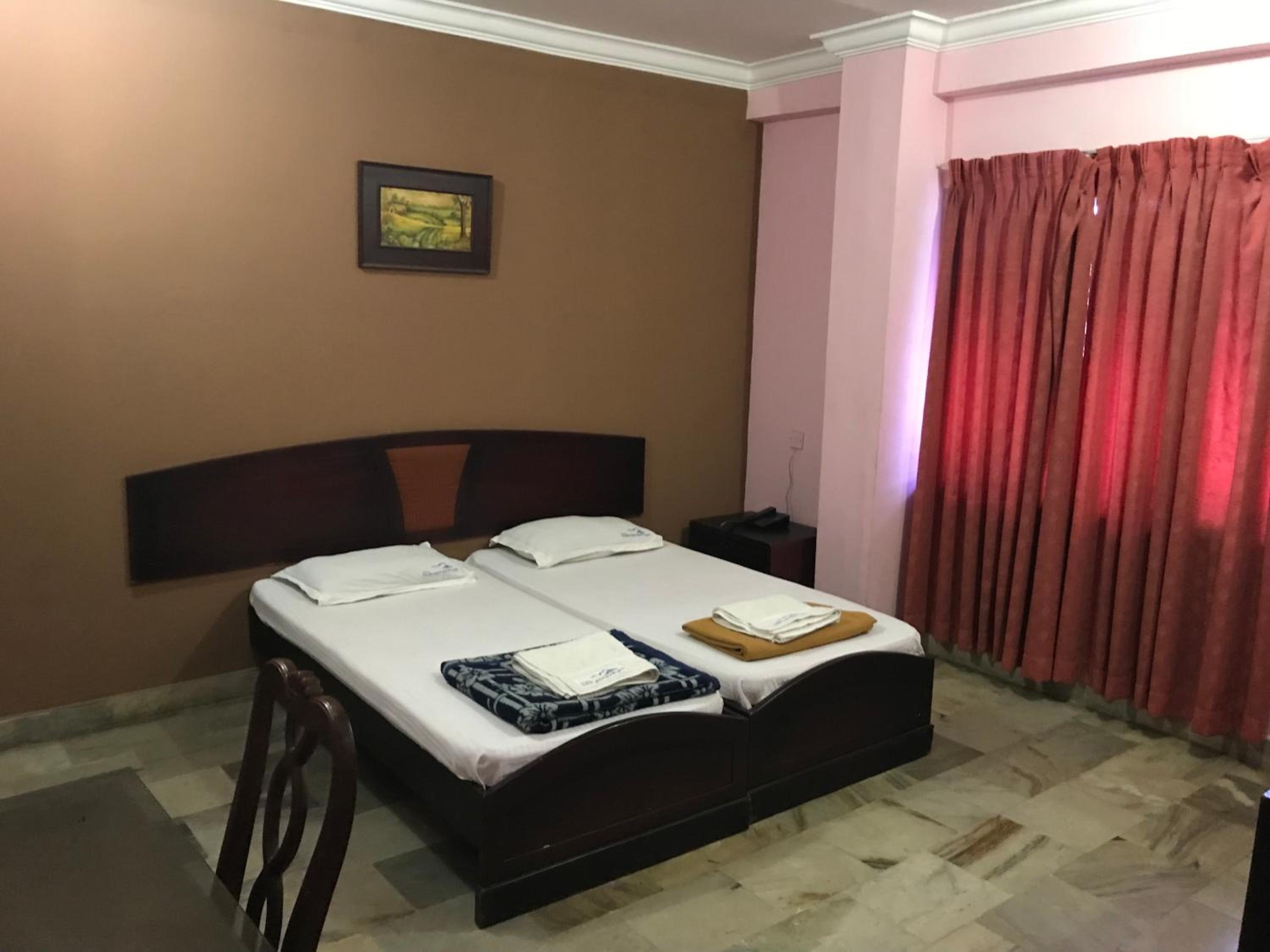 Budget Double Room photo 3