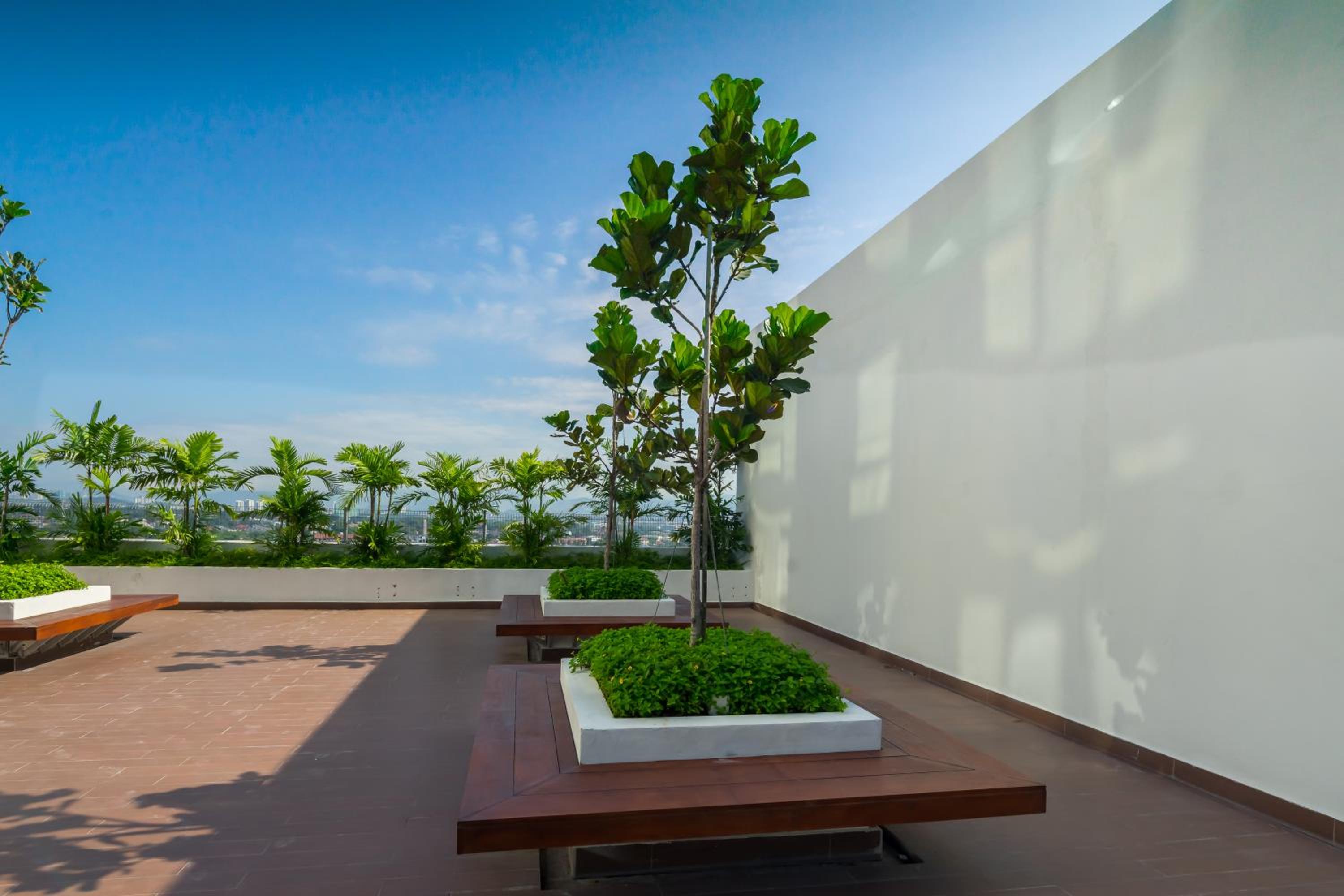 Studio with Balcony