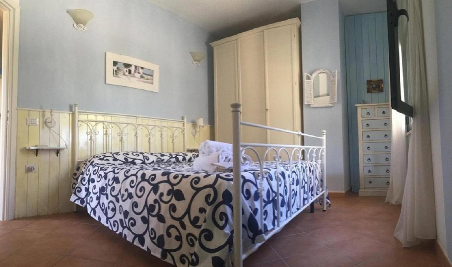 One-Bedroom Apartment (2 Adults)