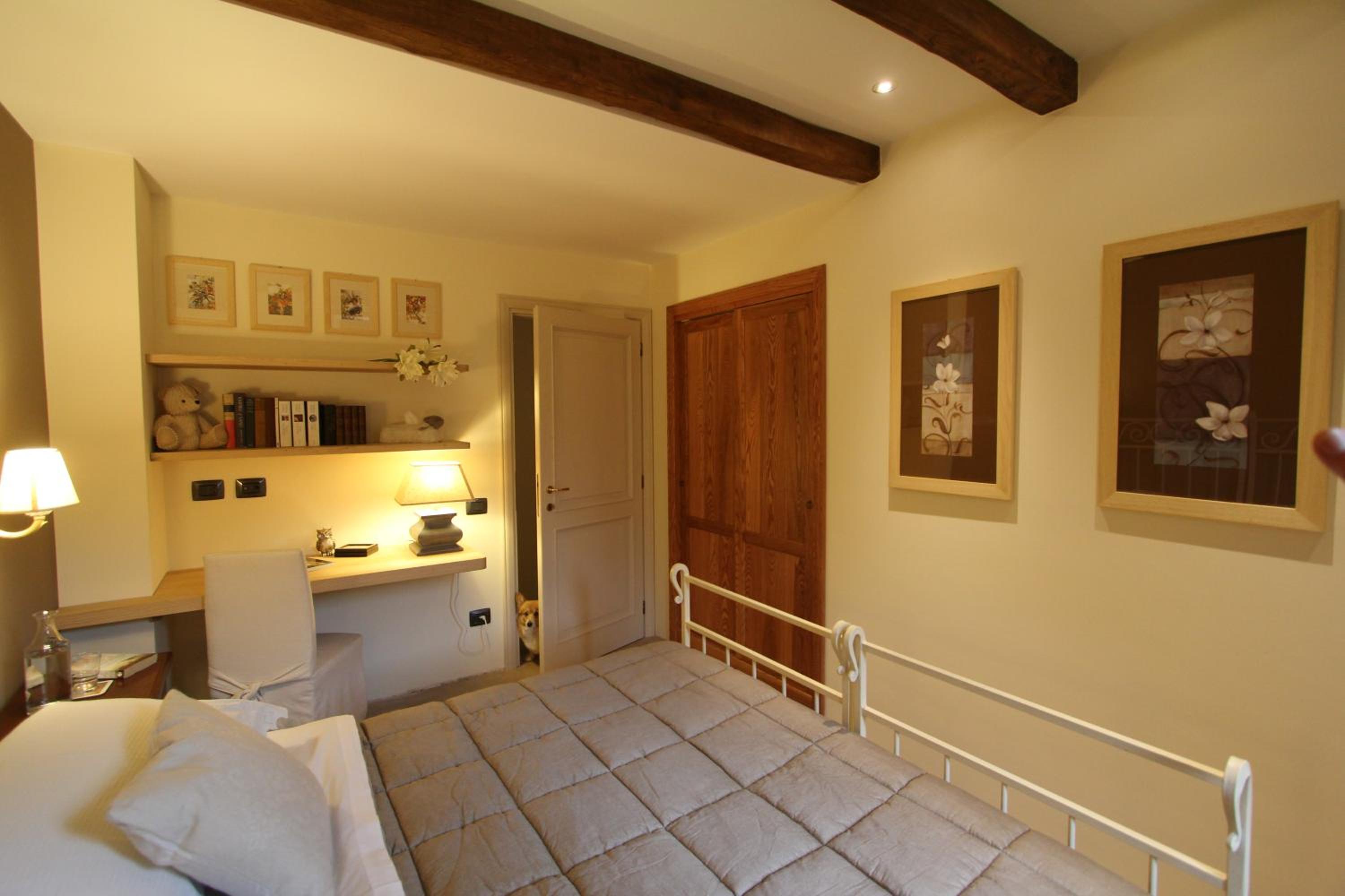 Apartment - Split Level photo 3