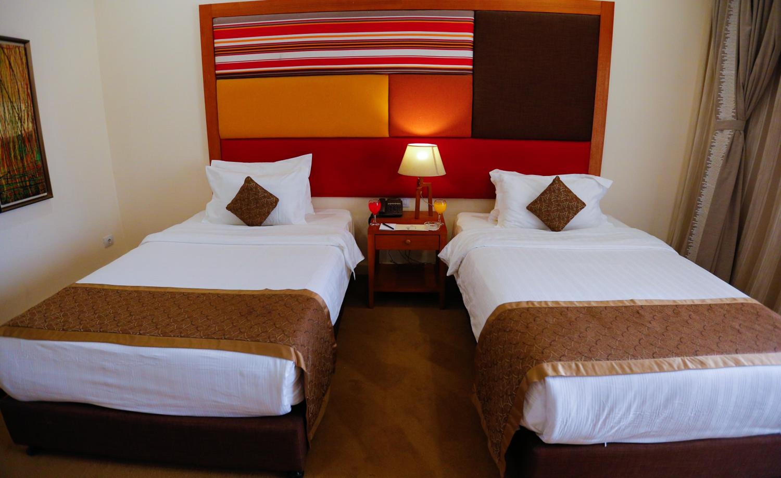 Standard Twin Room with Garden View