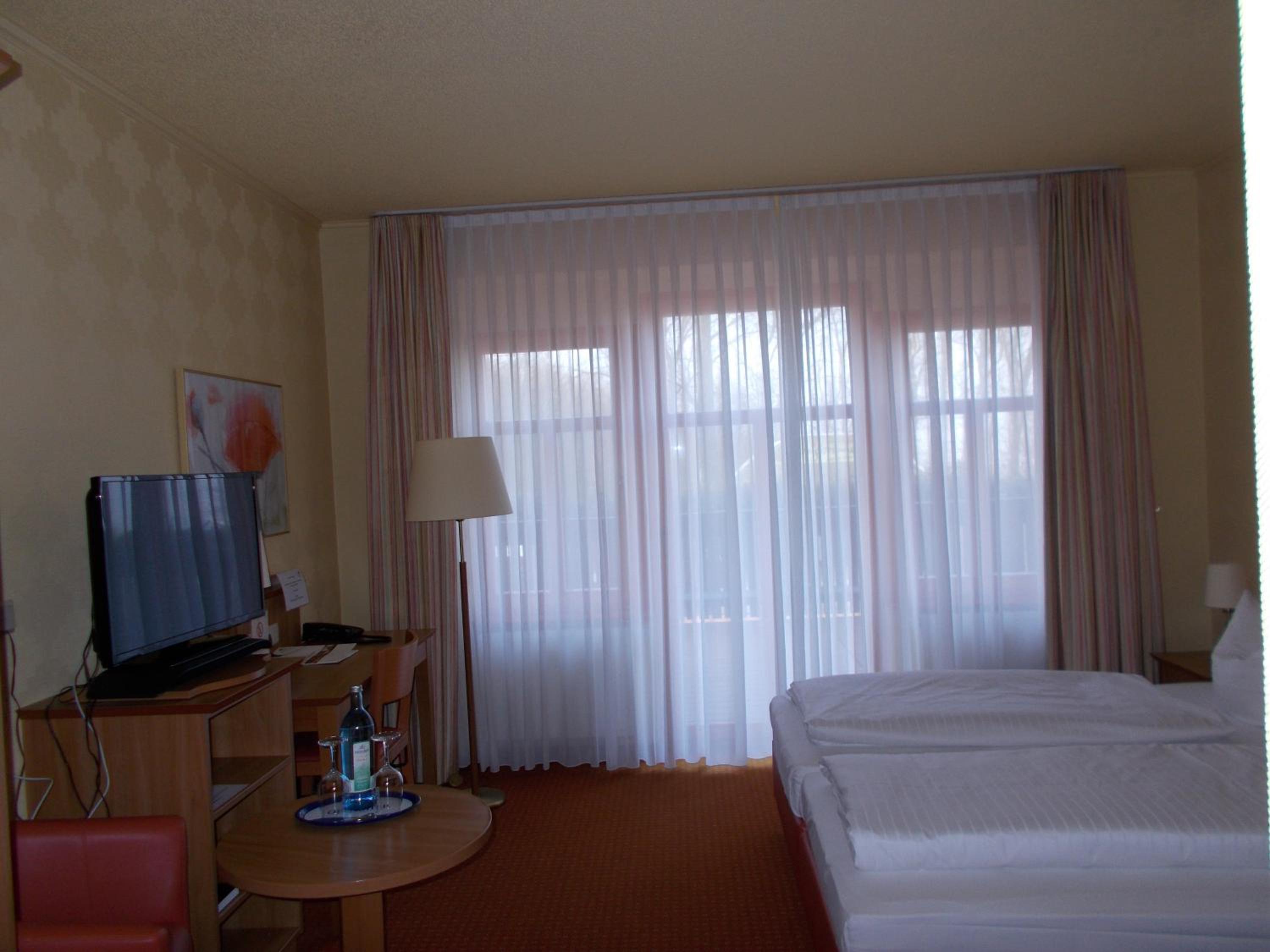 Double Room - Photo 7