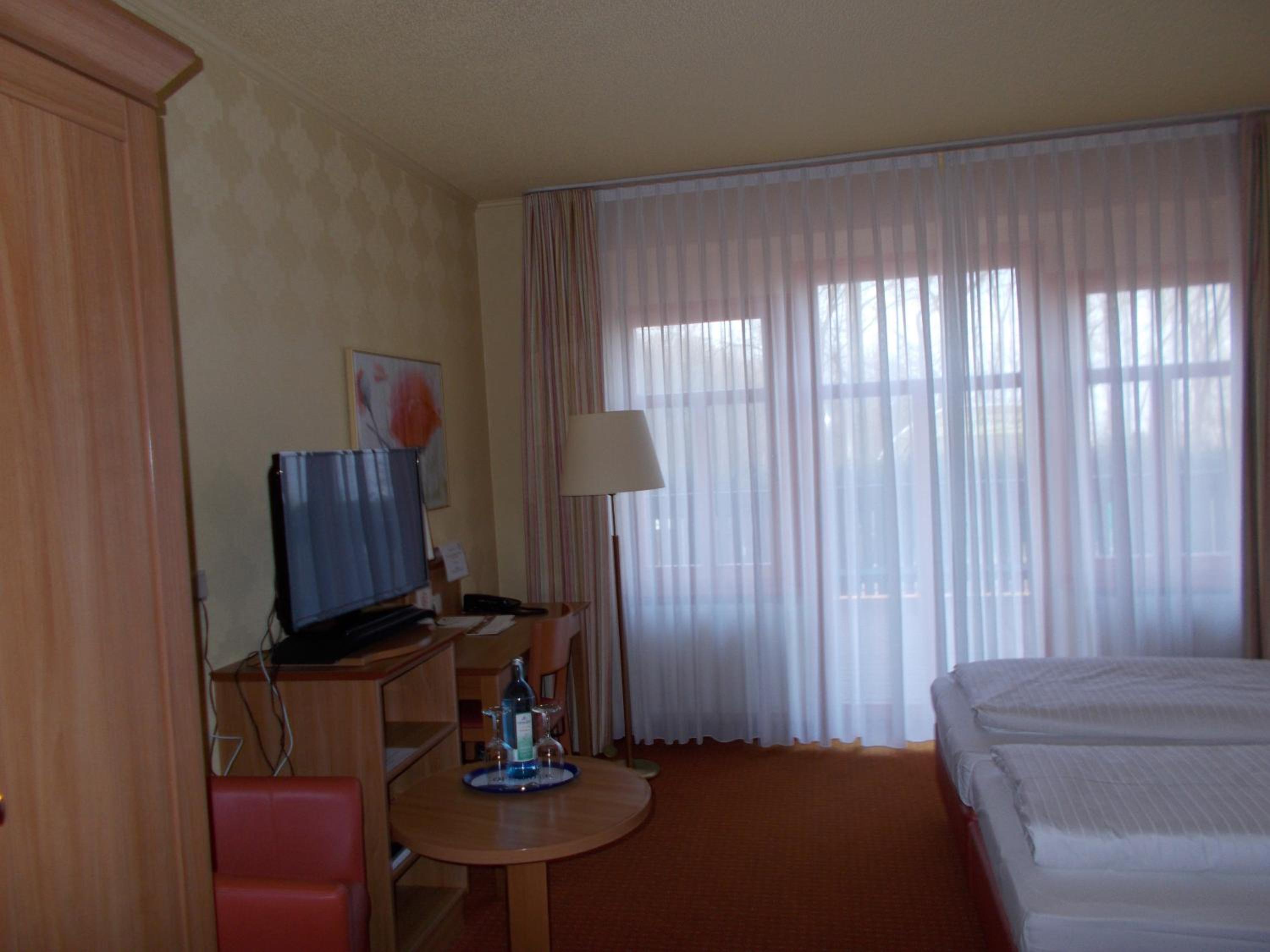 Double Room - Photo 8