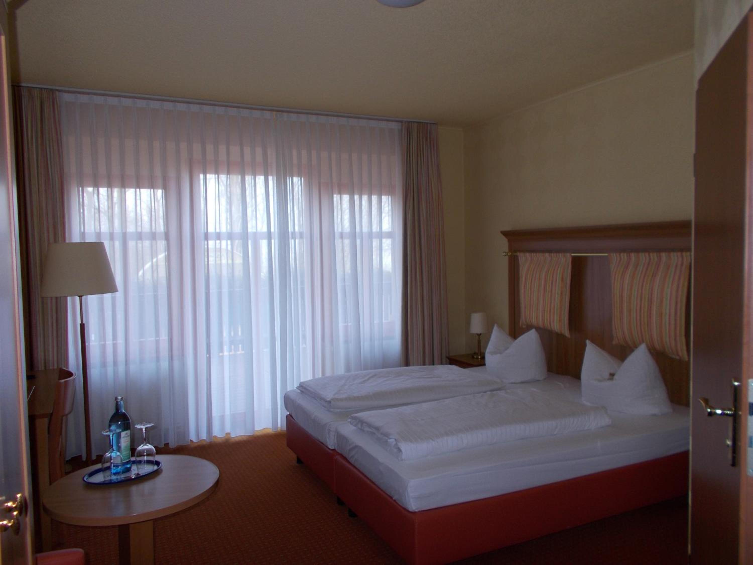 Double Room - Photo 9