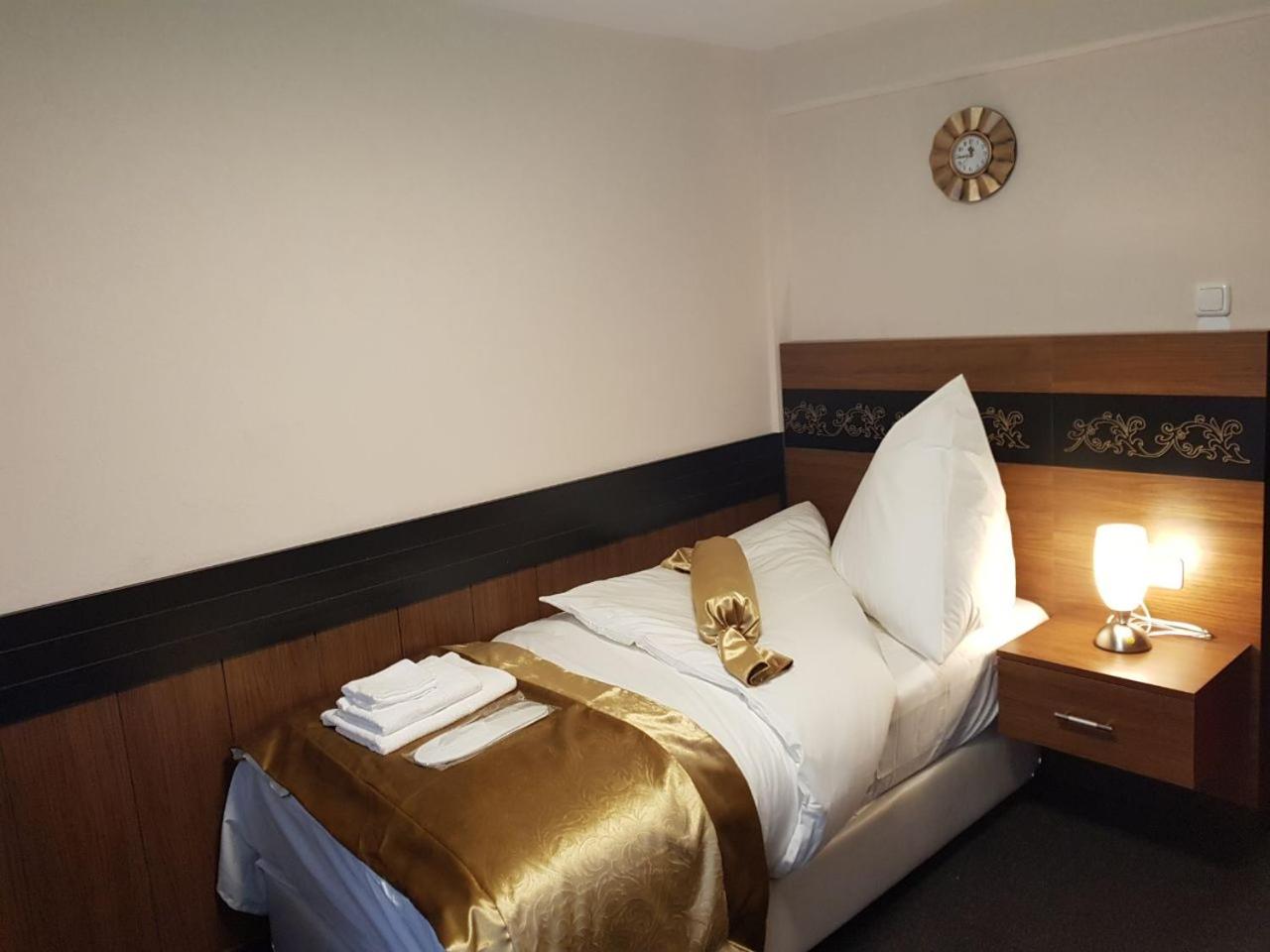 Single Room photo 1
