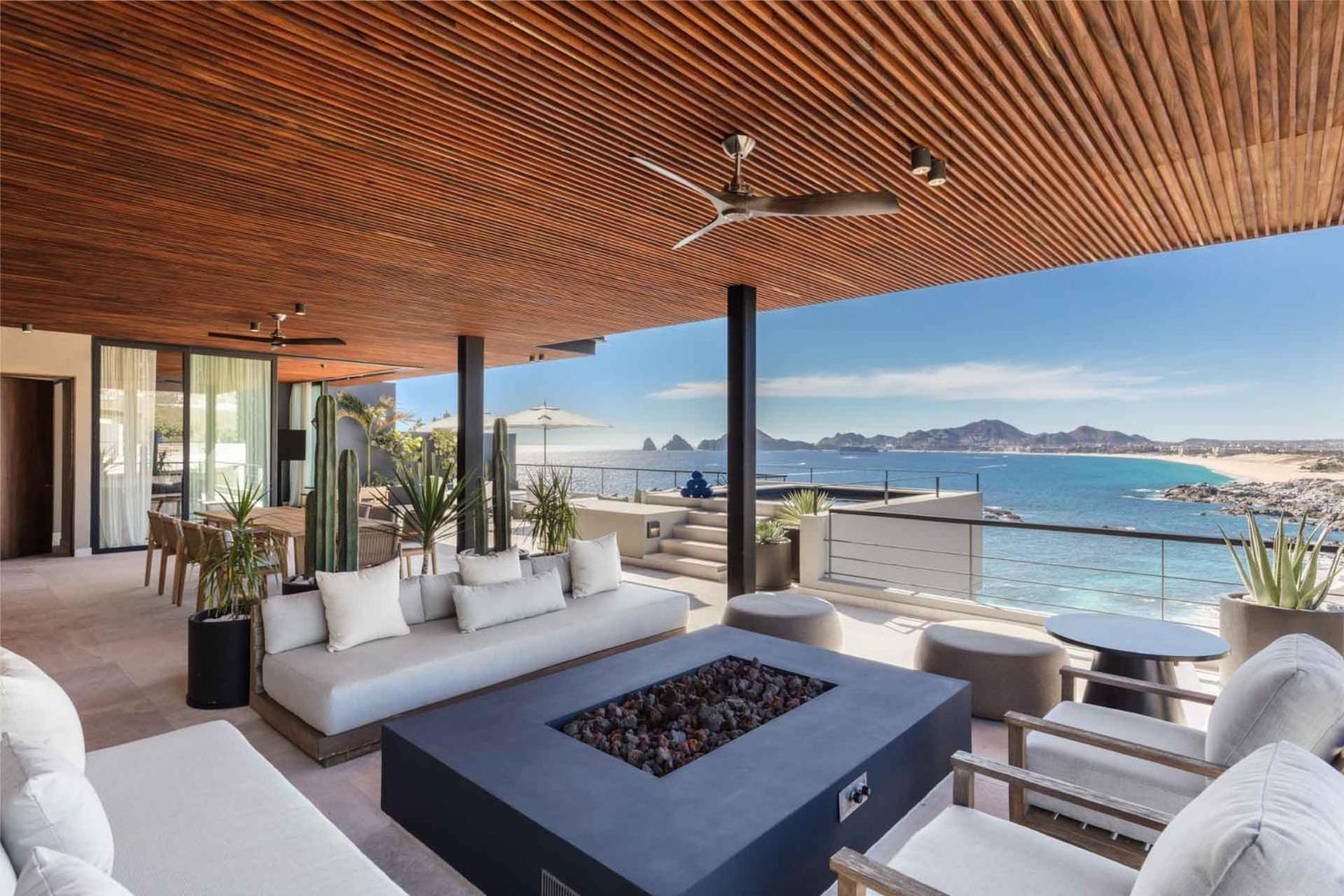 Penthouse Residence with Plunge Pool and Ocean View