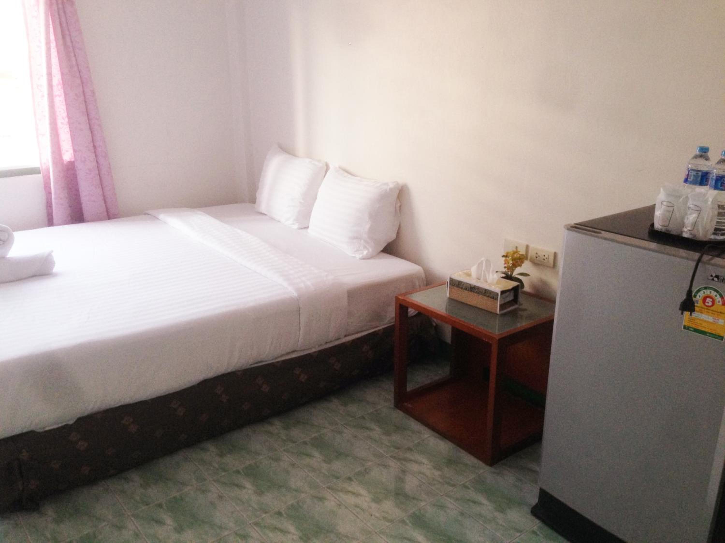 Deluxe Room - Photo 3