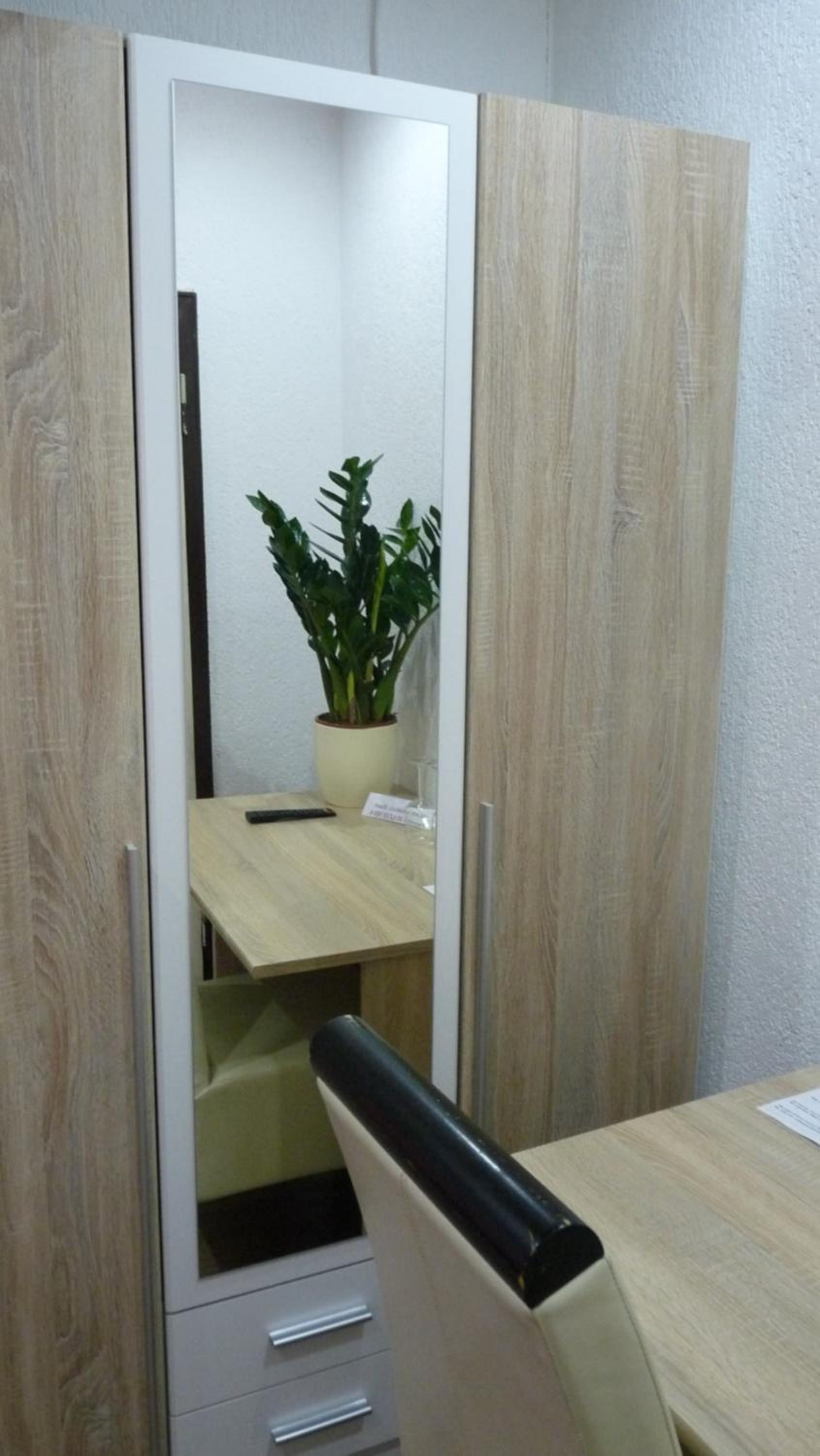 Large Double Room - Photo 18