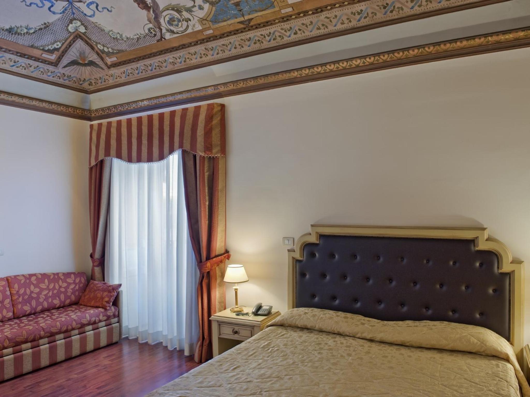 Superior Double or Twin Room photo 3