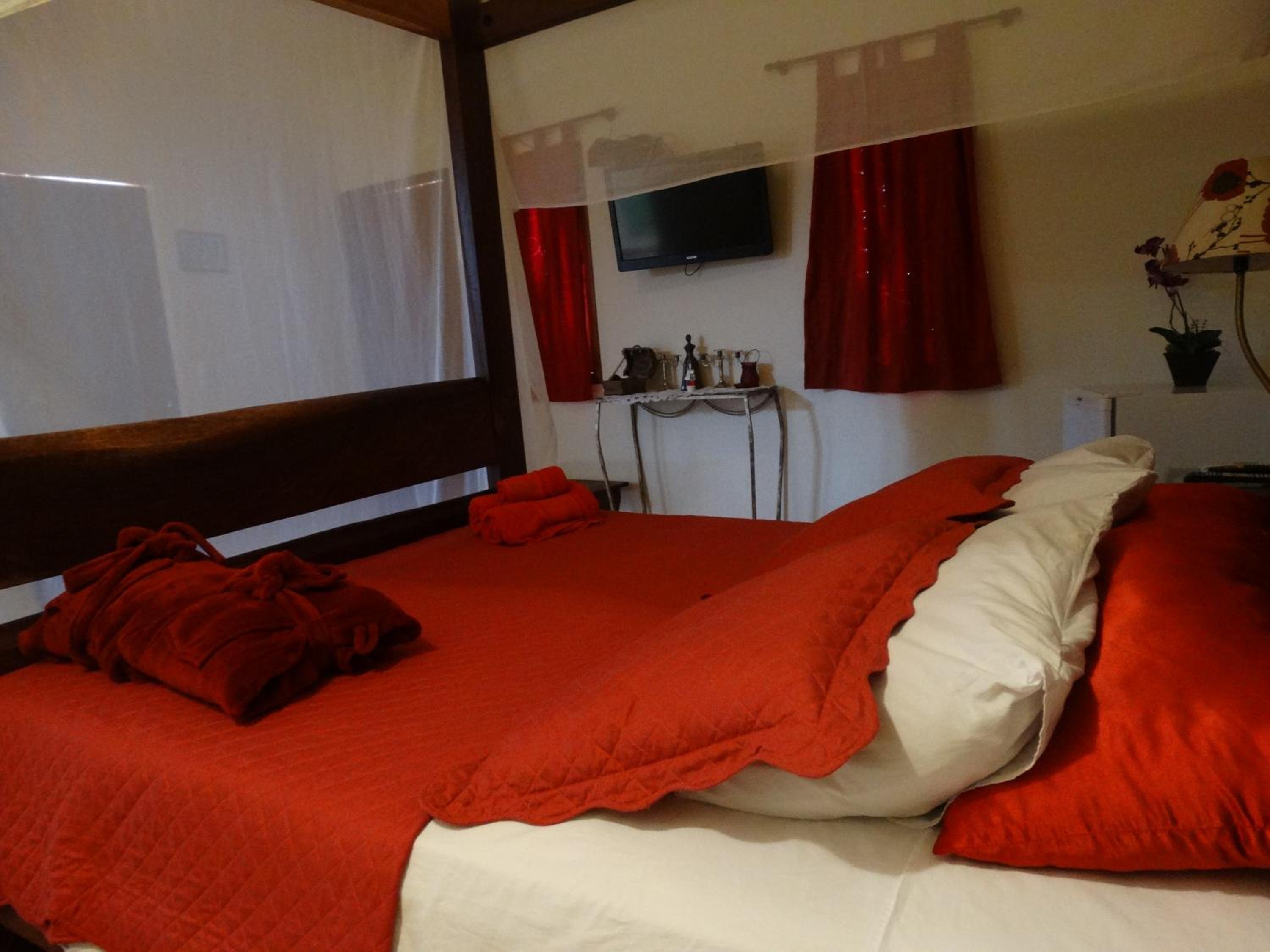 Suite with Balcony photo 1