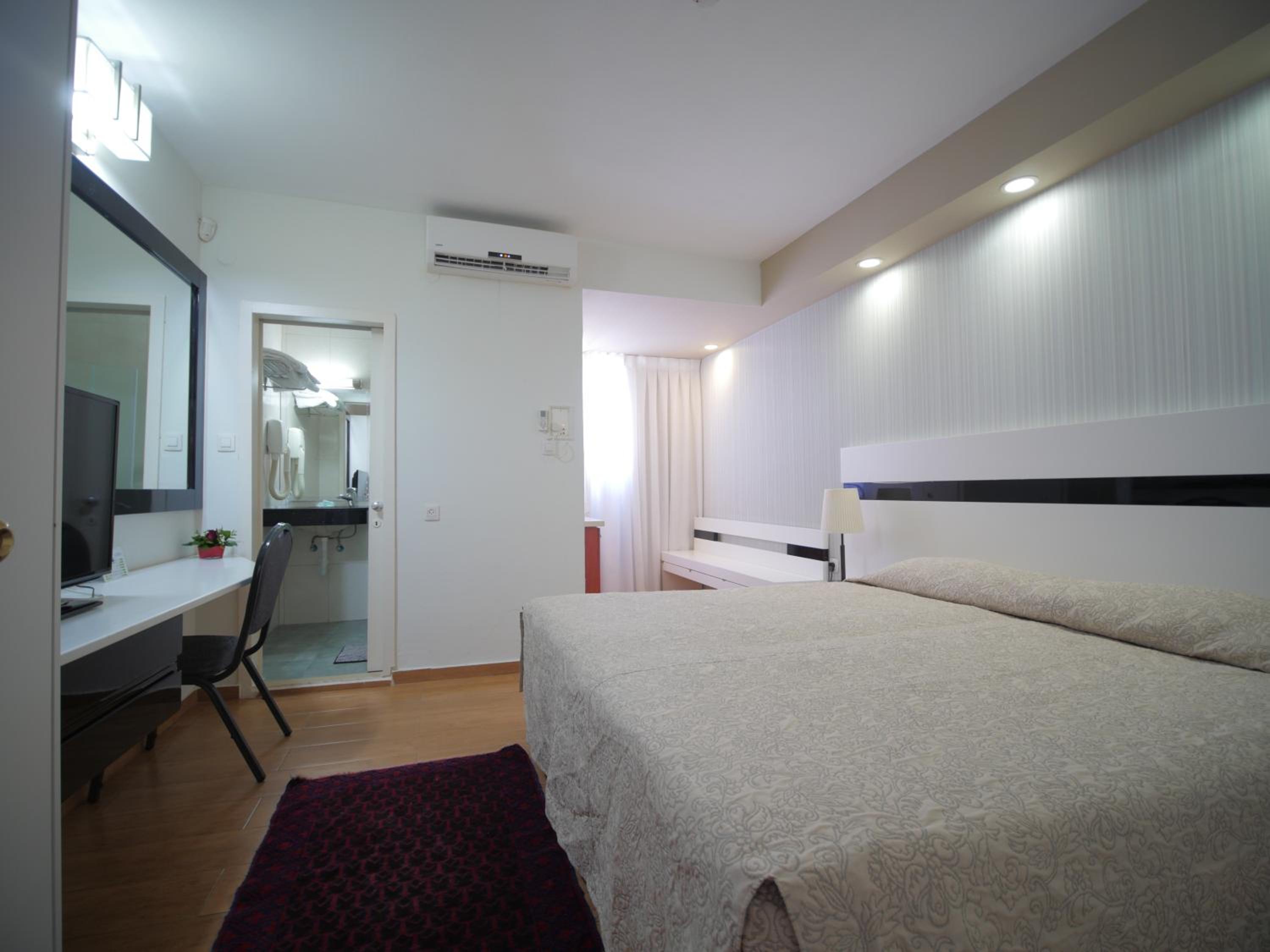 Standard Triple Room photo 1
