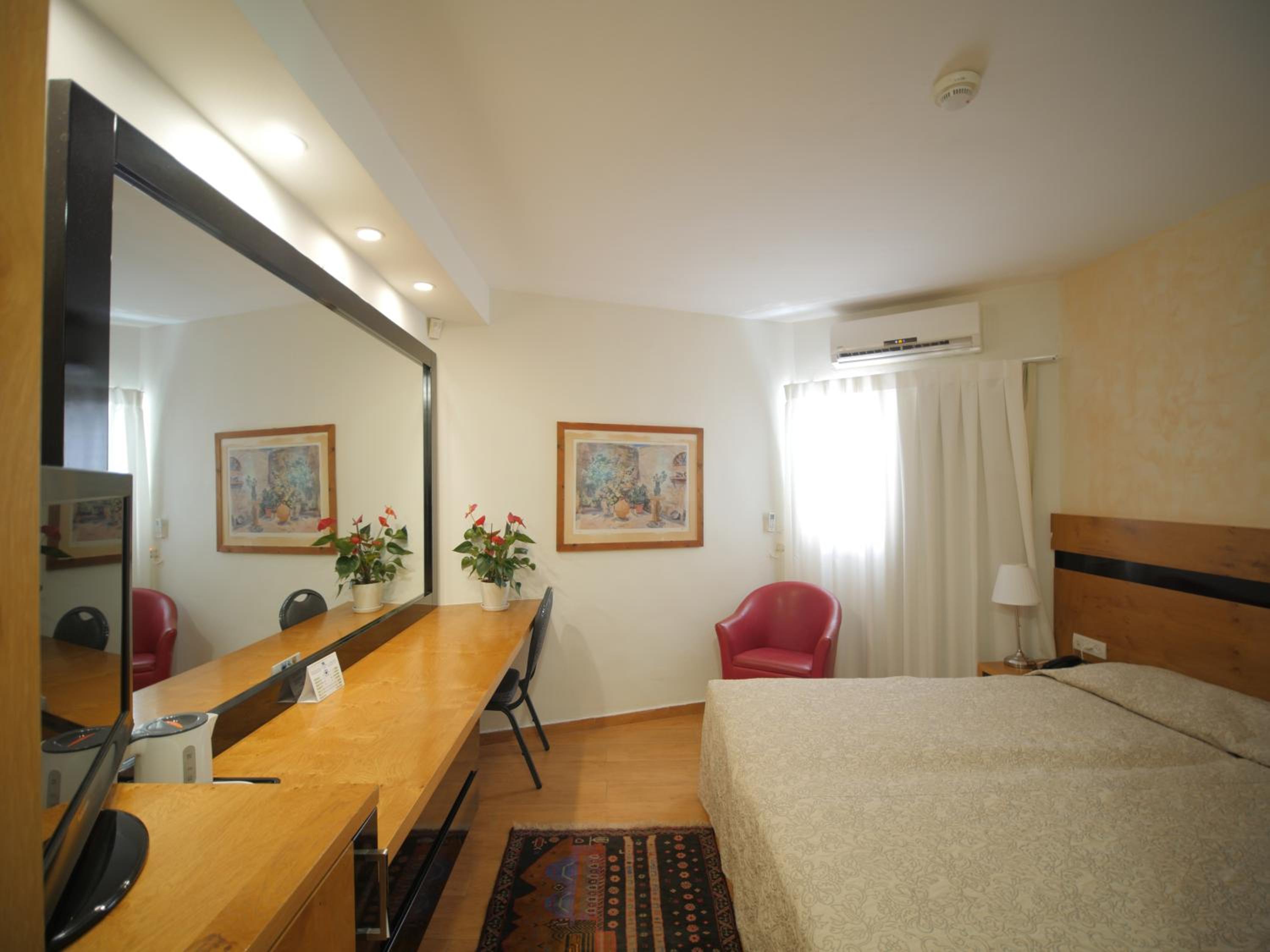 Single Room photo 3
