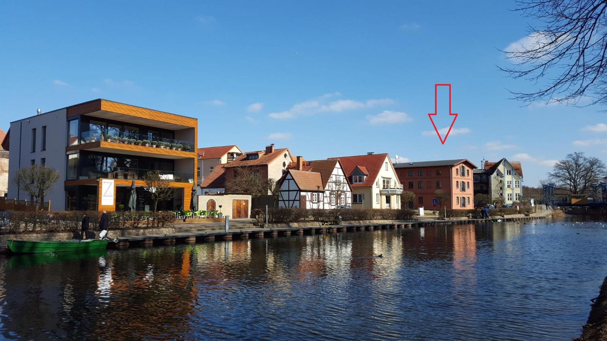 Apartment with Lake View photo 2