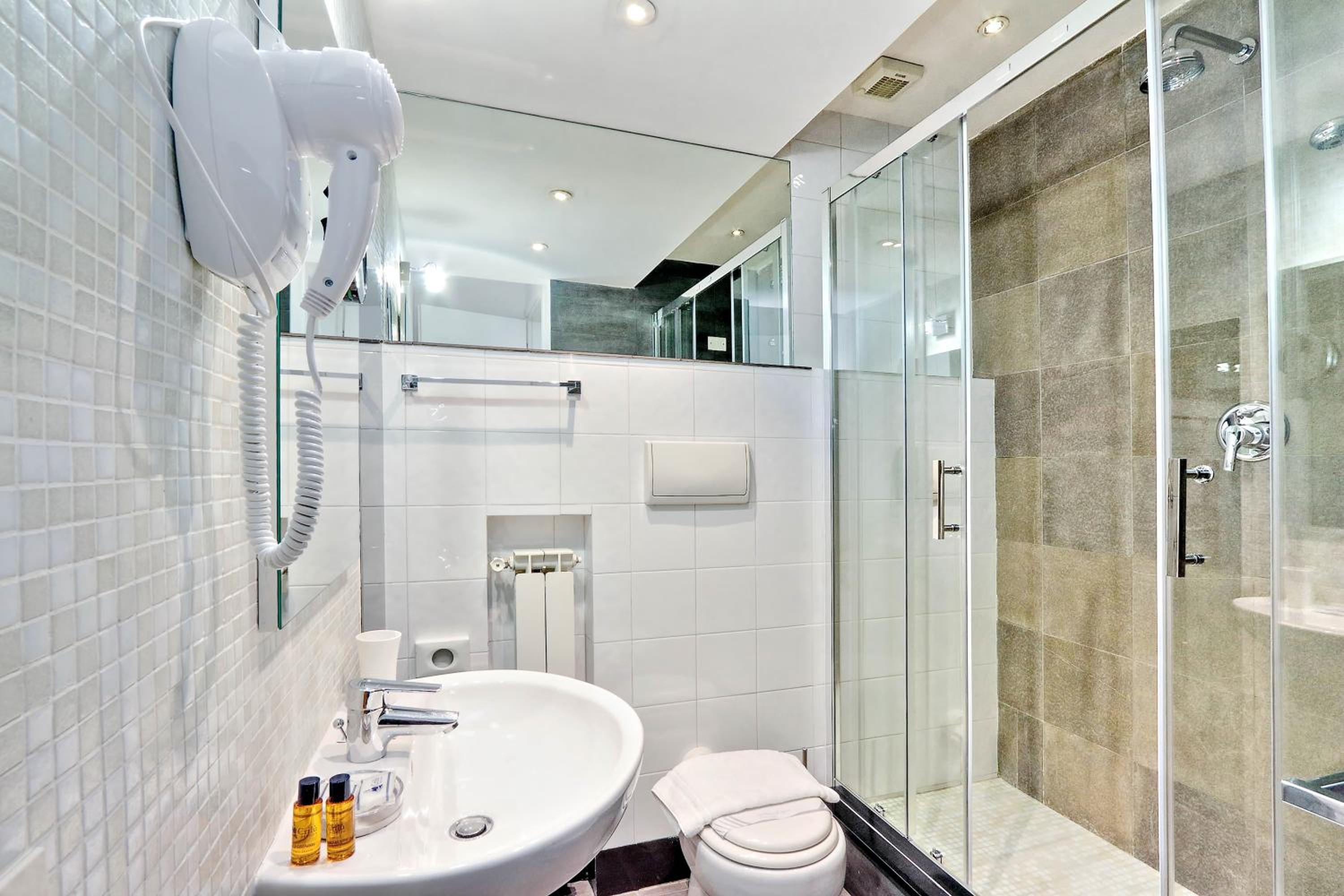 Deluxe Double or Twin Room with Garden View photo 3